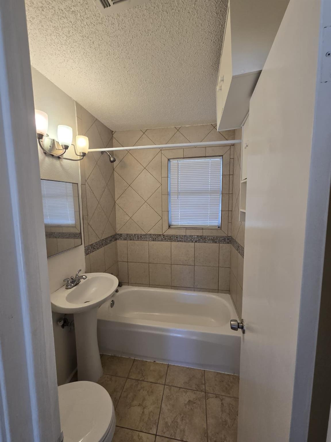 6905 Bennett Ave, Austin, TX 78752