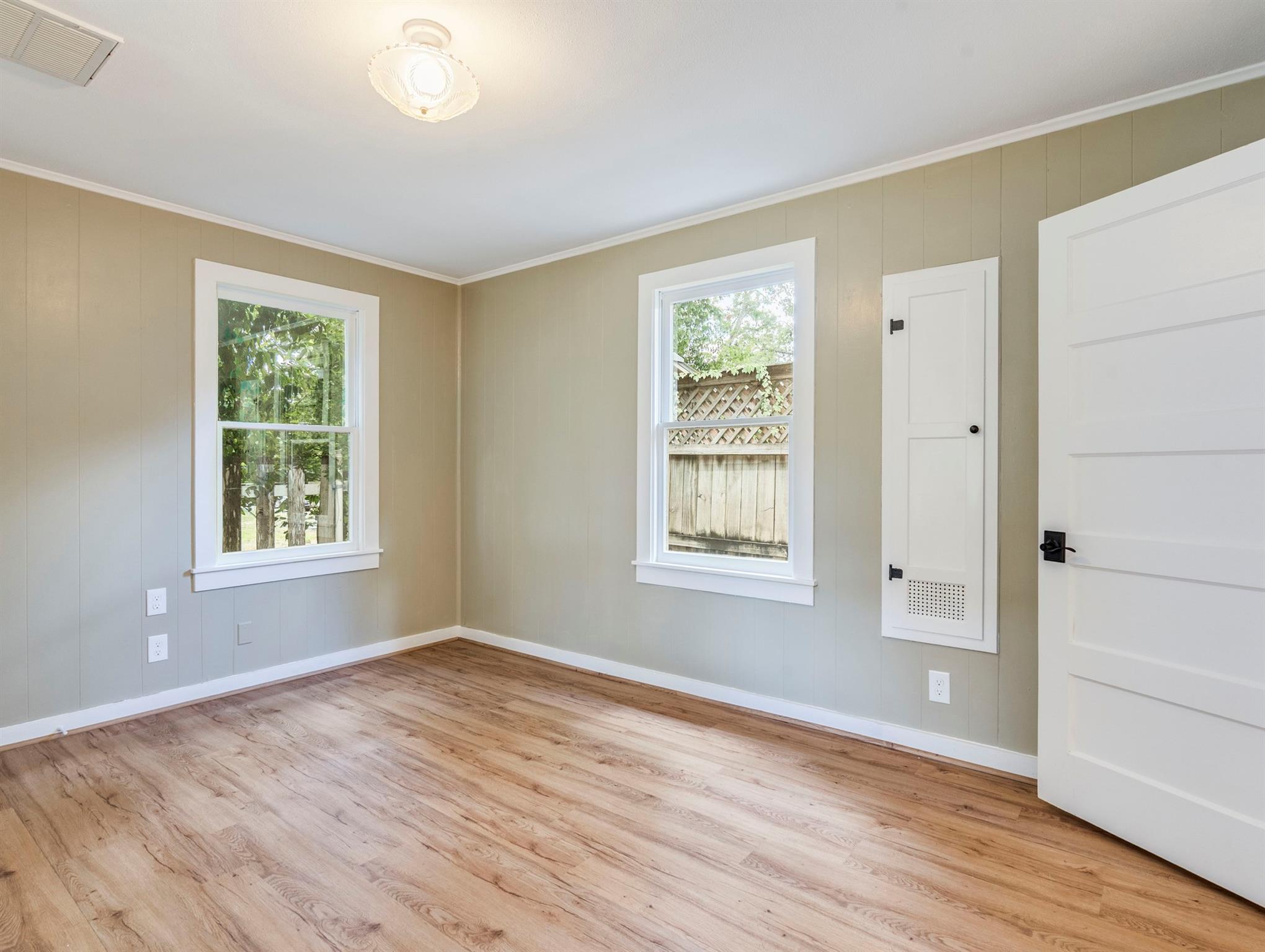 351 N Guenther Ave, New Braunfels, TX 78130