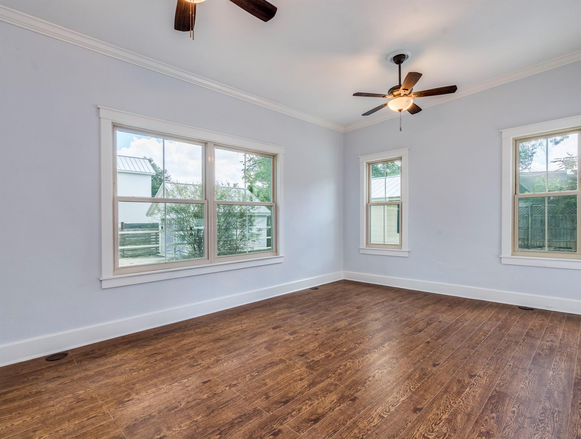 351 N Guenther Ave, New Braunfels, TX 78130