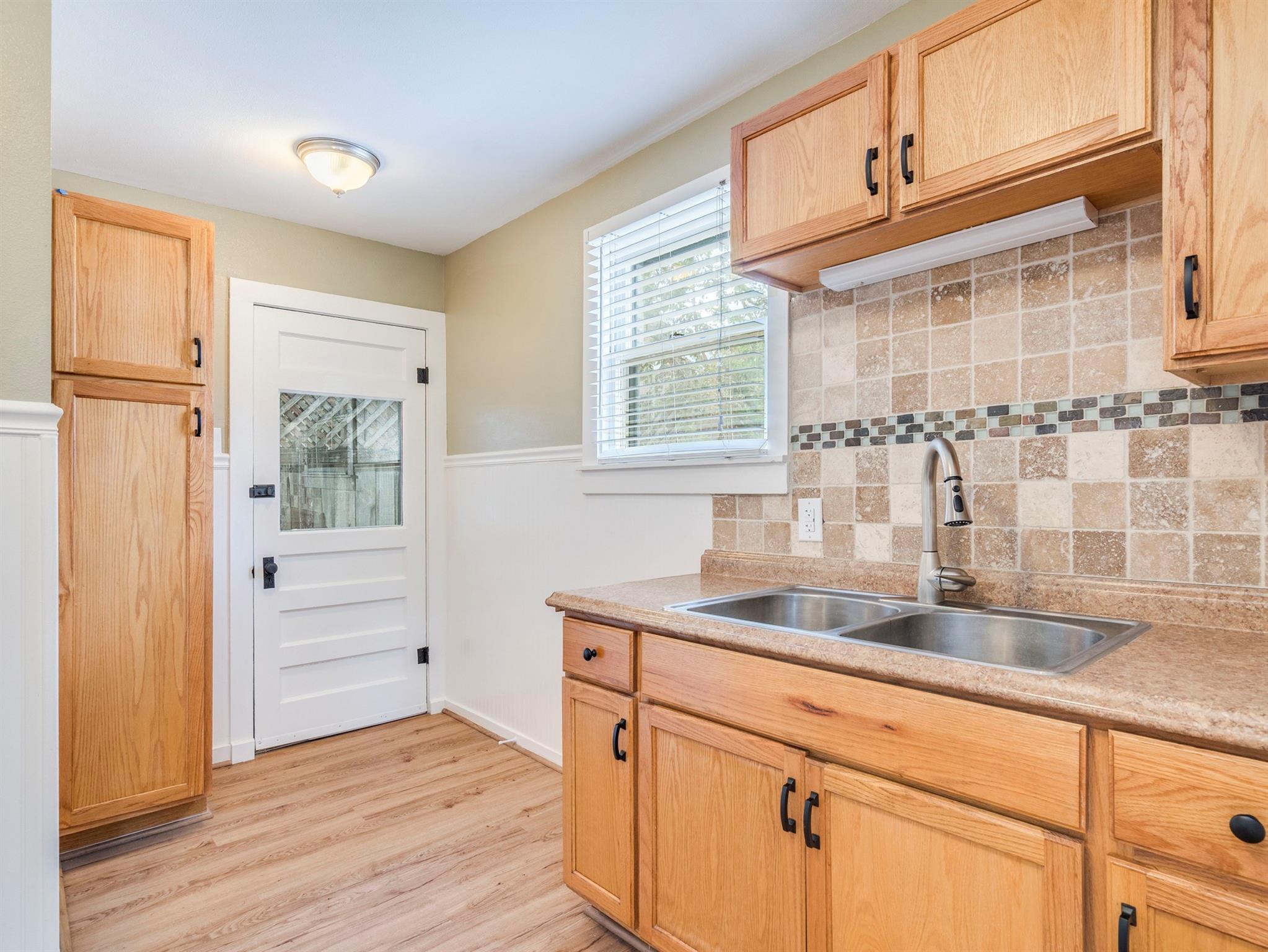 351 N Guenther Ave, New Braunfels, TX 78130