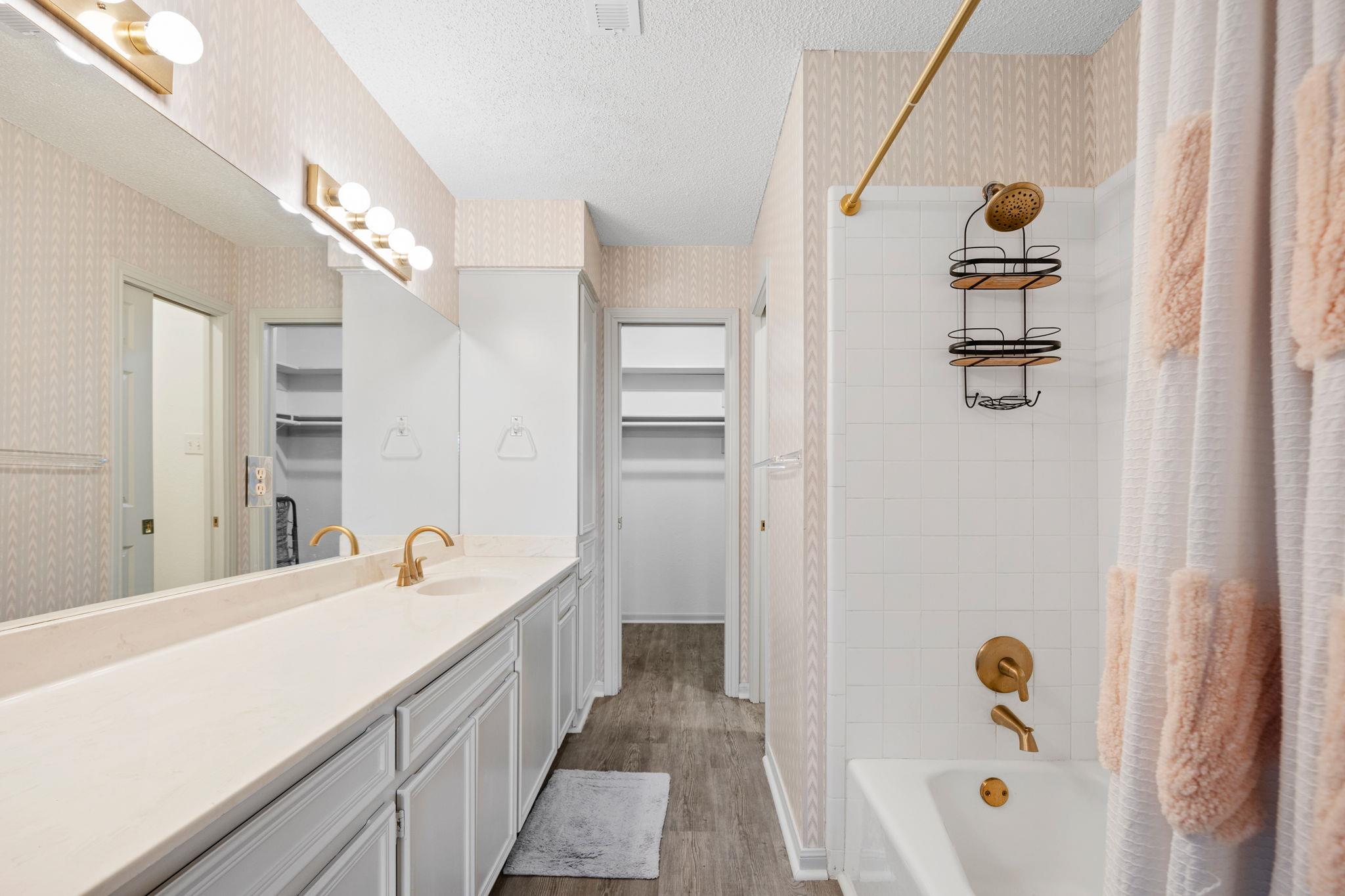 5701 Westslope Dr # 3, Austin, TX 78731