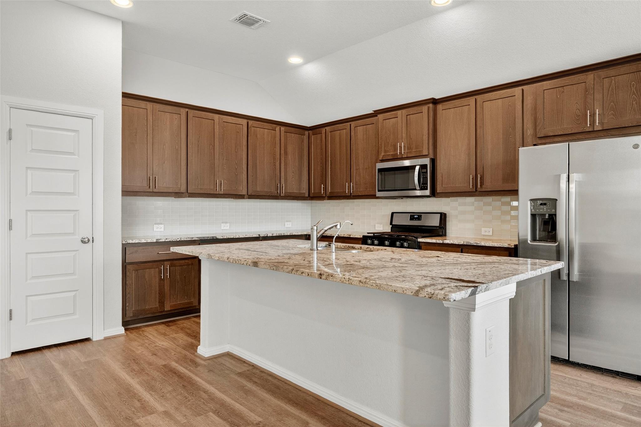 111 Joseph Hawkins Ln, Bastrop, TX 78602