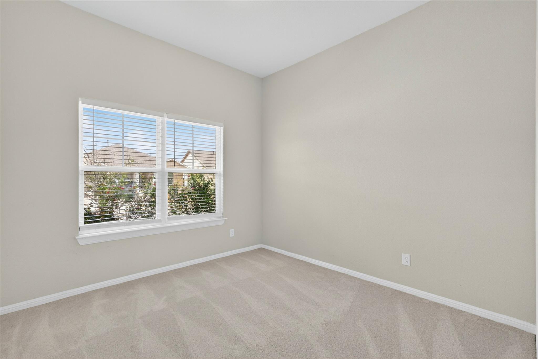 111 Joseph Hawkins Ln, Bastrop, TX 78602