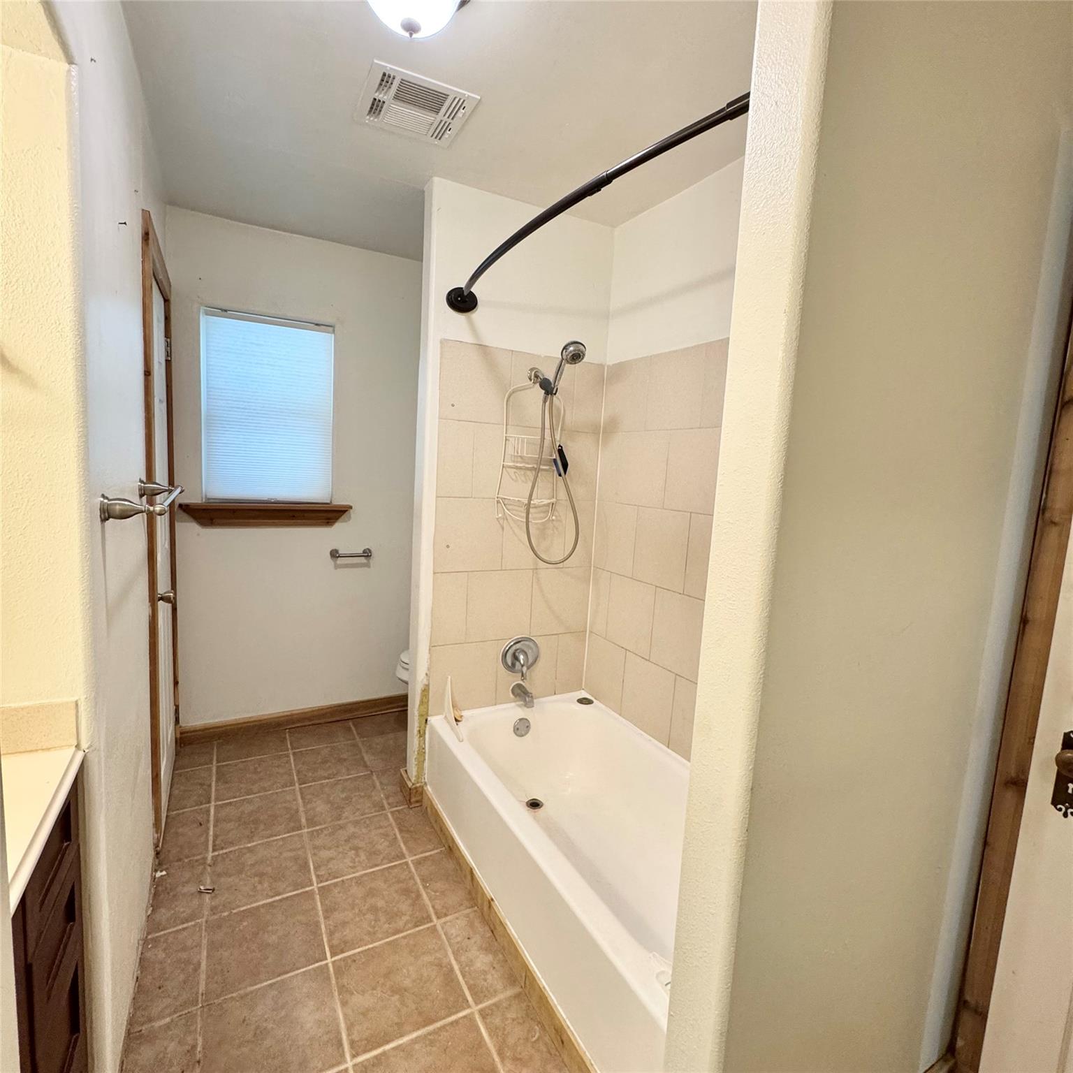 14510 Summit View Dr # B, Leander, TX 78641