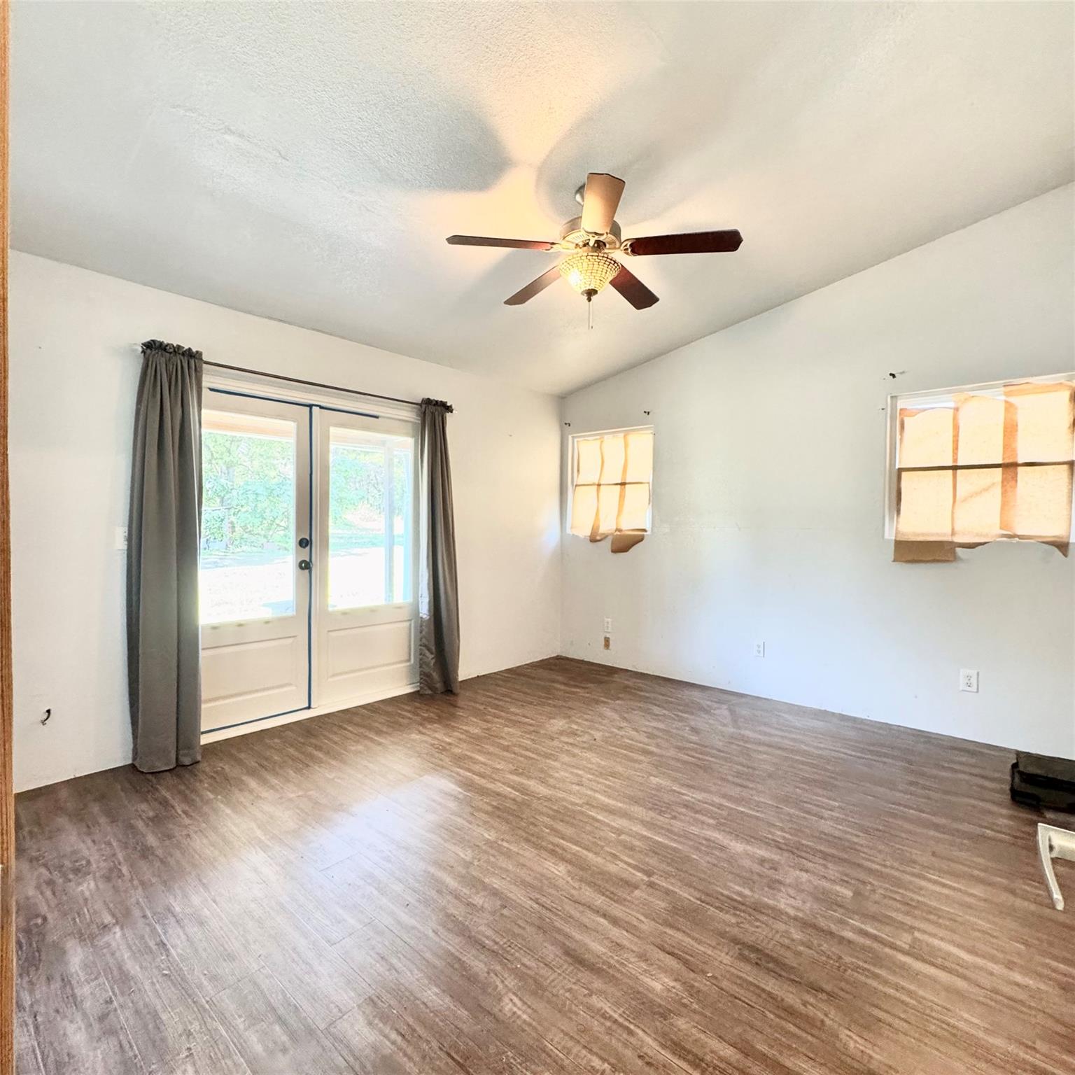 14510 Summit View Dr # B, Leander, TX 78641