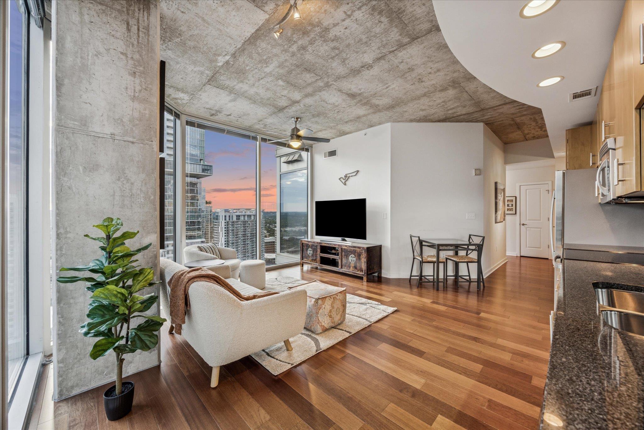 360 Nueces St # 2802, Austin, TX 78701