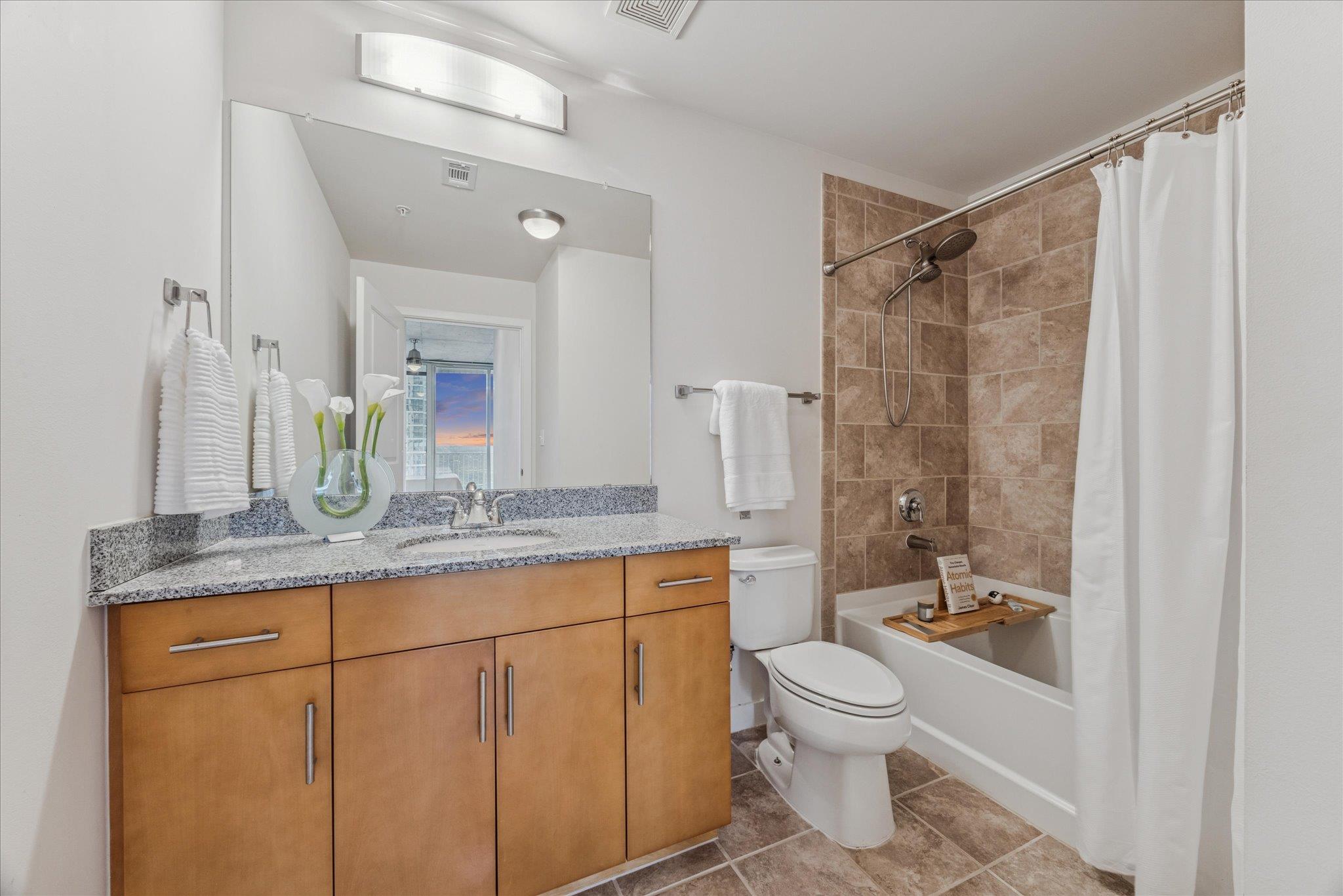 360 Nueces St # 2802, Austin, TX 78701