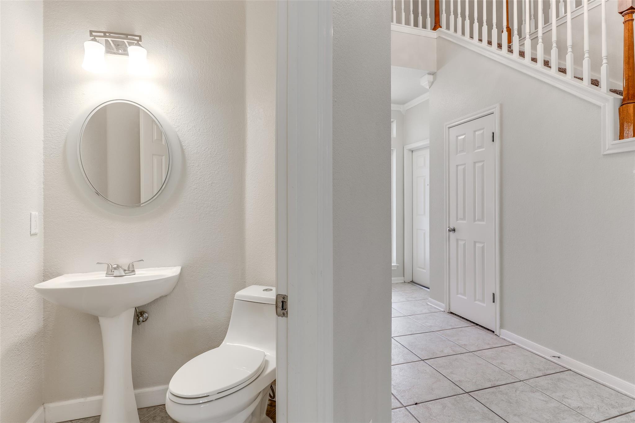 8310 Broken Branch Dr, Round Rock, TX 78681