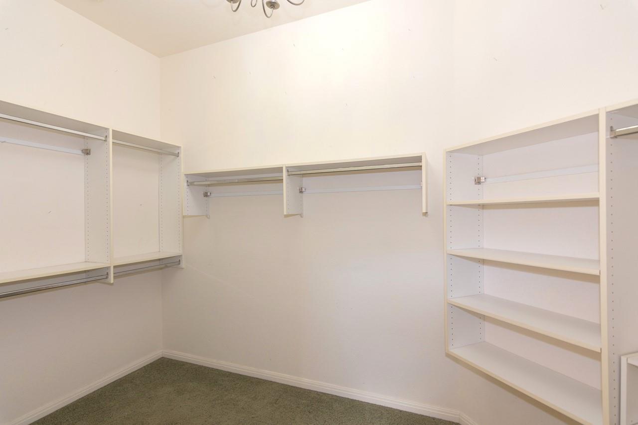 102 Harness Ln, Georgetown, TX 78633