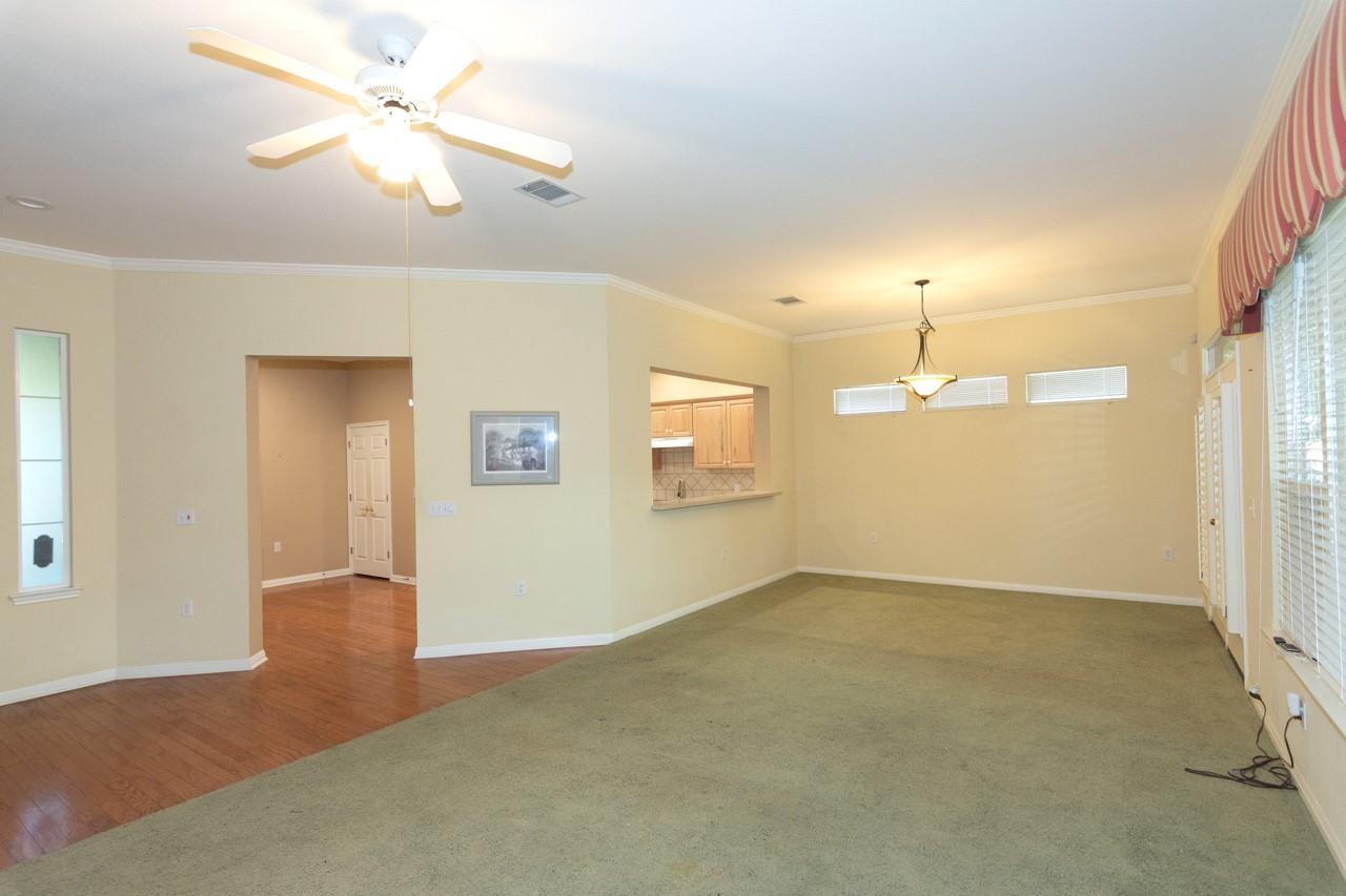 102 Harness Ln, Georgetown, TX 78633