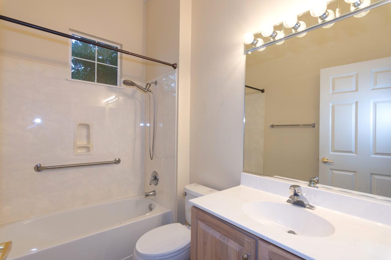 102 Harness Ln, Georgetown, TX 78633