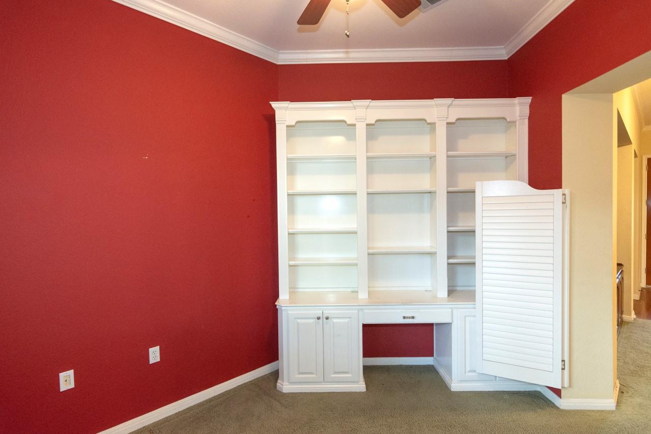 102 Harness Ln, Georgetown, TX 78633