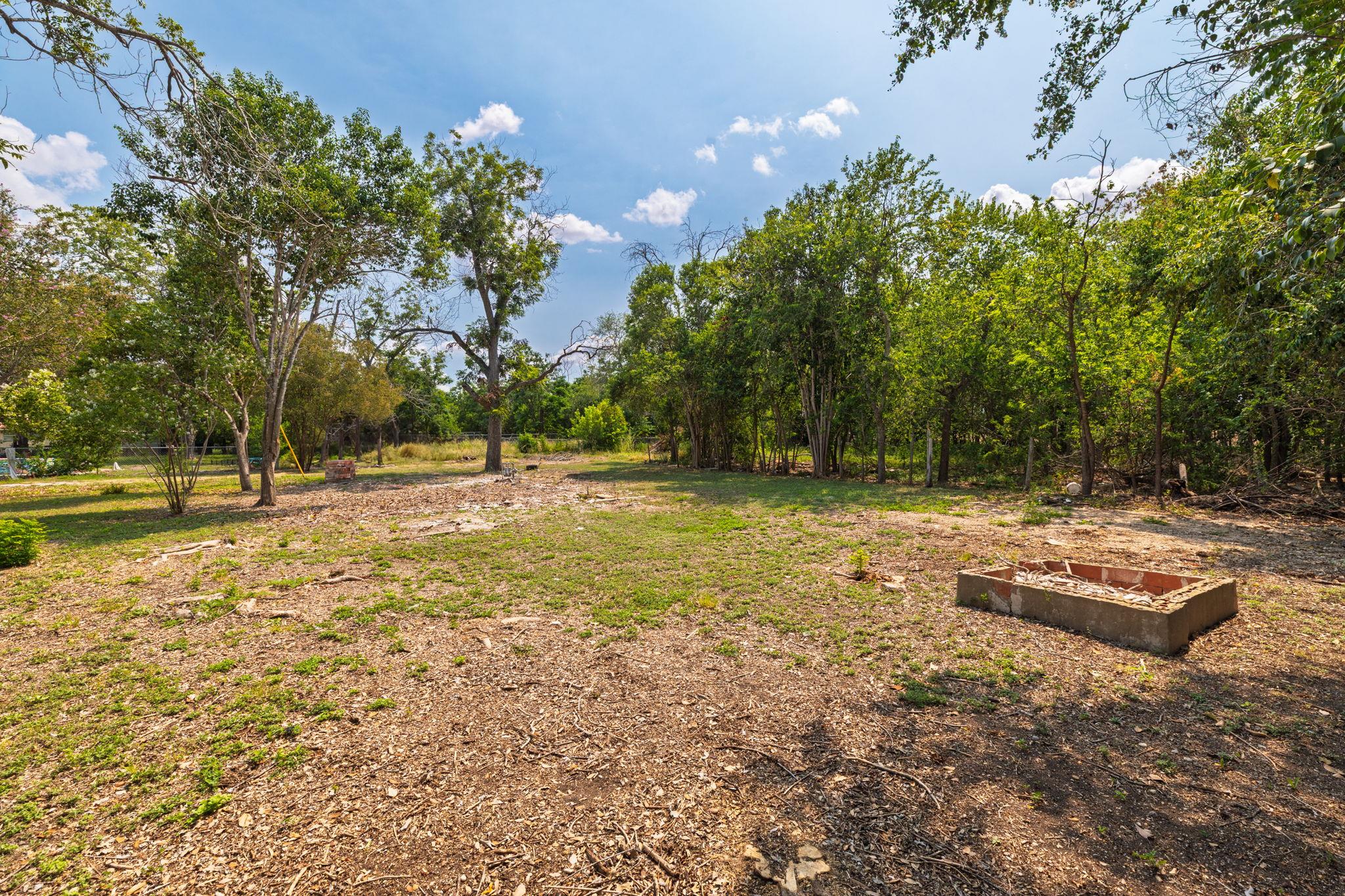 1308 Bert St, Seguin, TX 78155