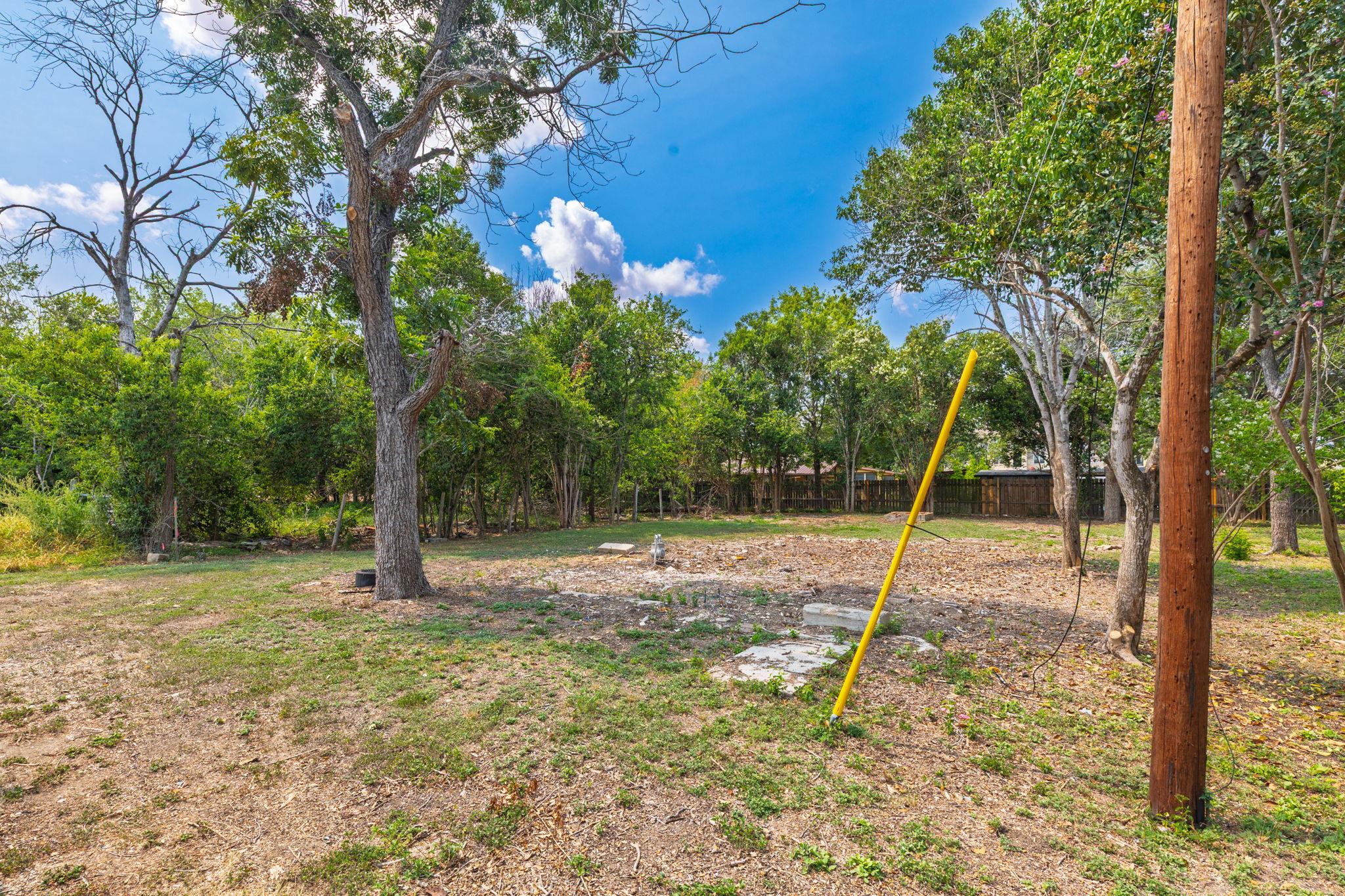 1308 Bert St, Seguin, TX 78155