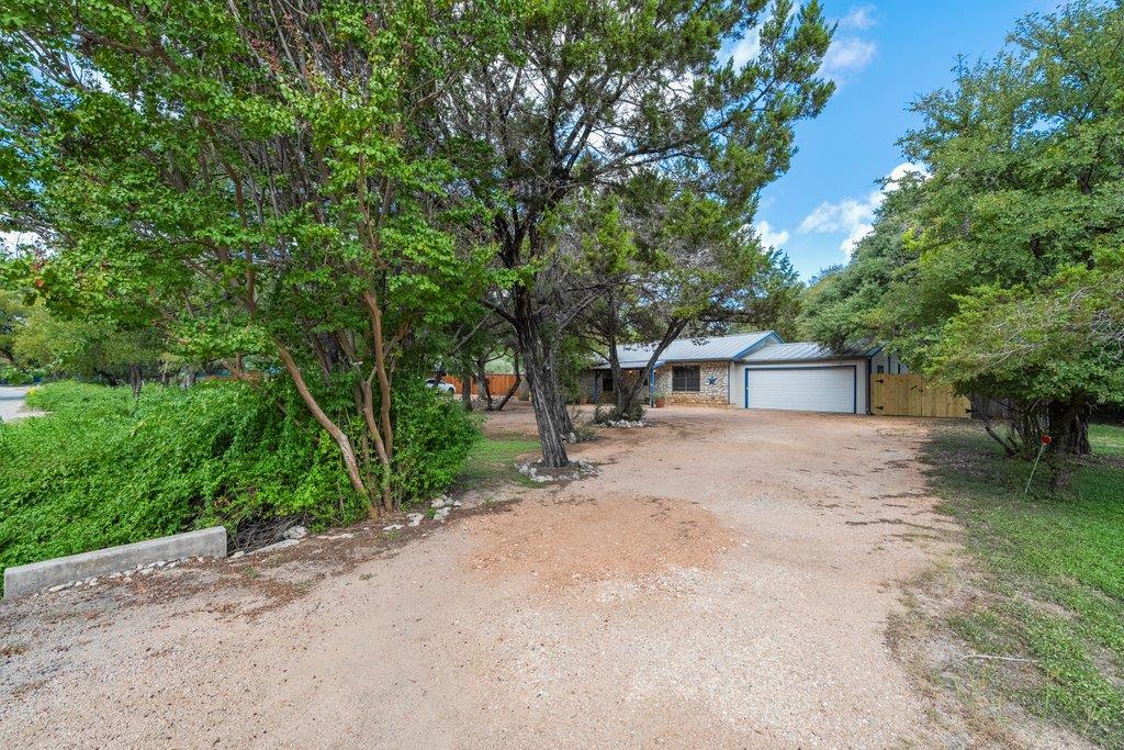 15 Las Flores Dr, Wimberley, TX 78676