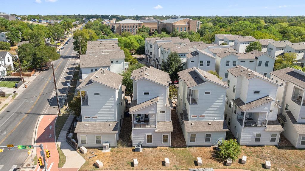 2703 Halcyon Dr # 8, Austin, TX 78702