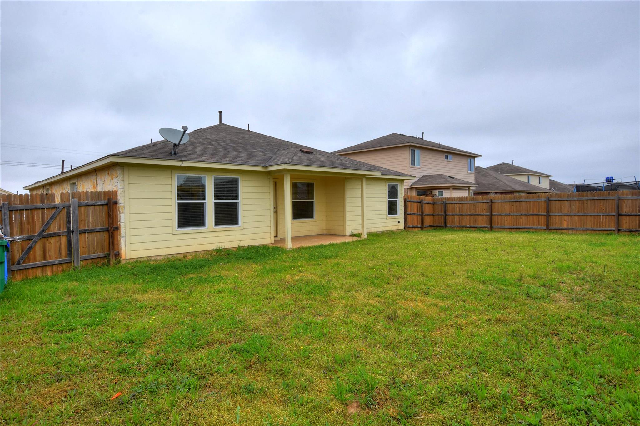 310 Pack Horse Dr, Bastrop, TX 78602