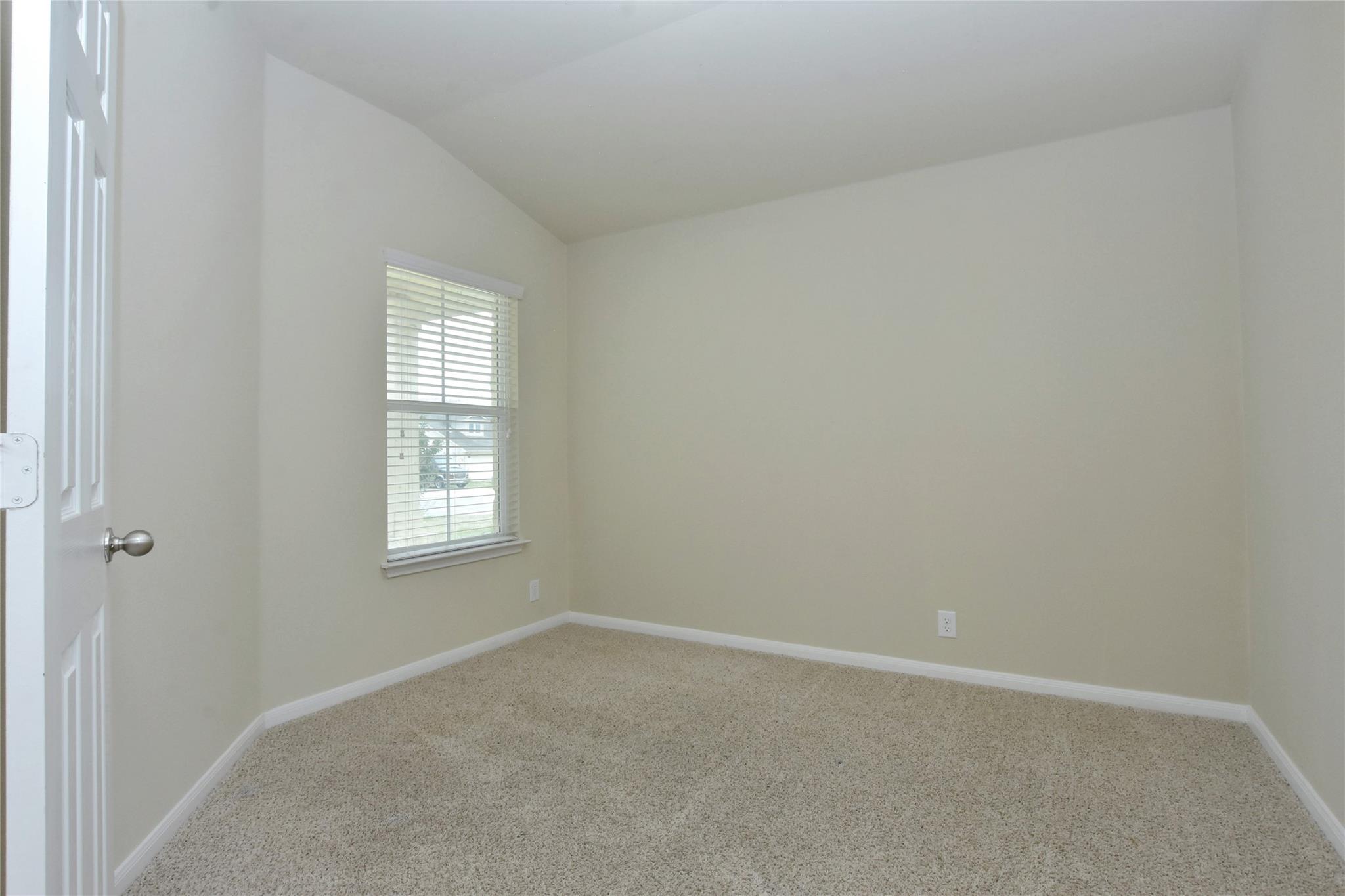 310 Pack Horse Dr, Bastrop, TX 78602