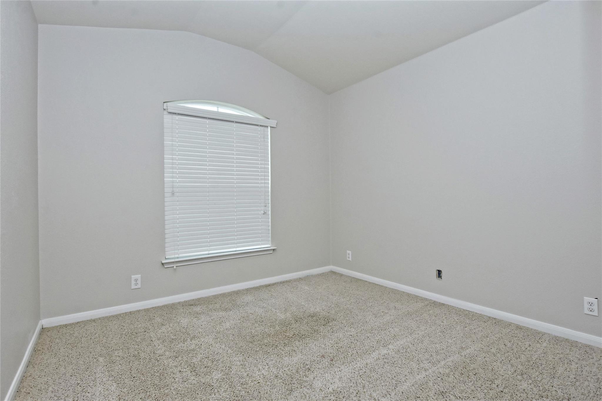 310 Pack Horse Dr, Bastrop, TX 78602