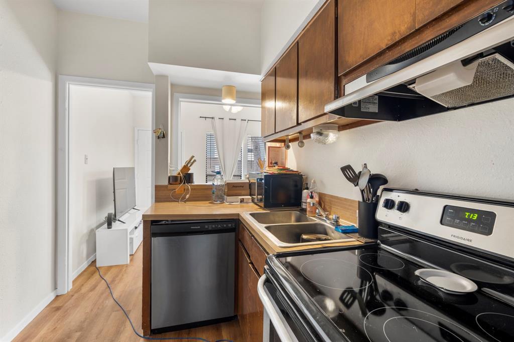 3000 Guadalupe St # 110, Austin, TX 78705