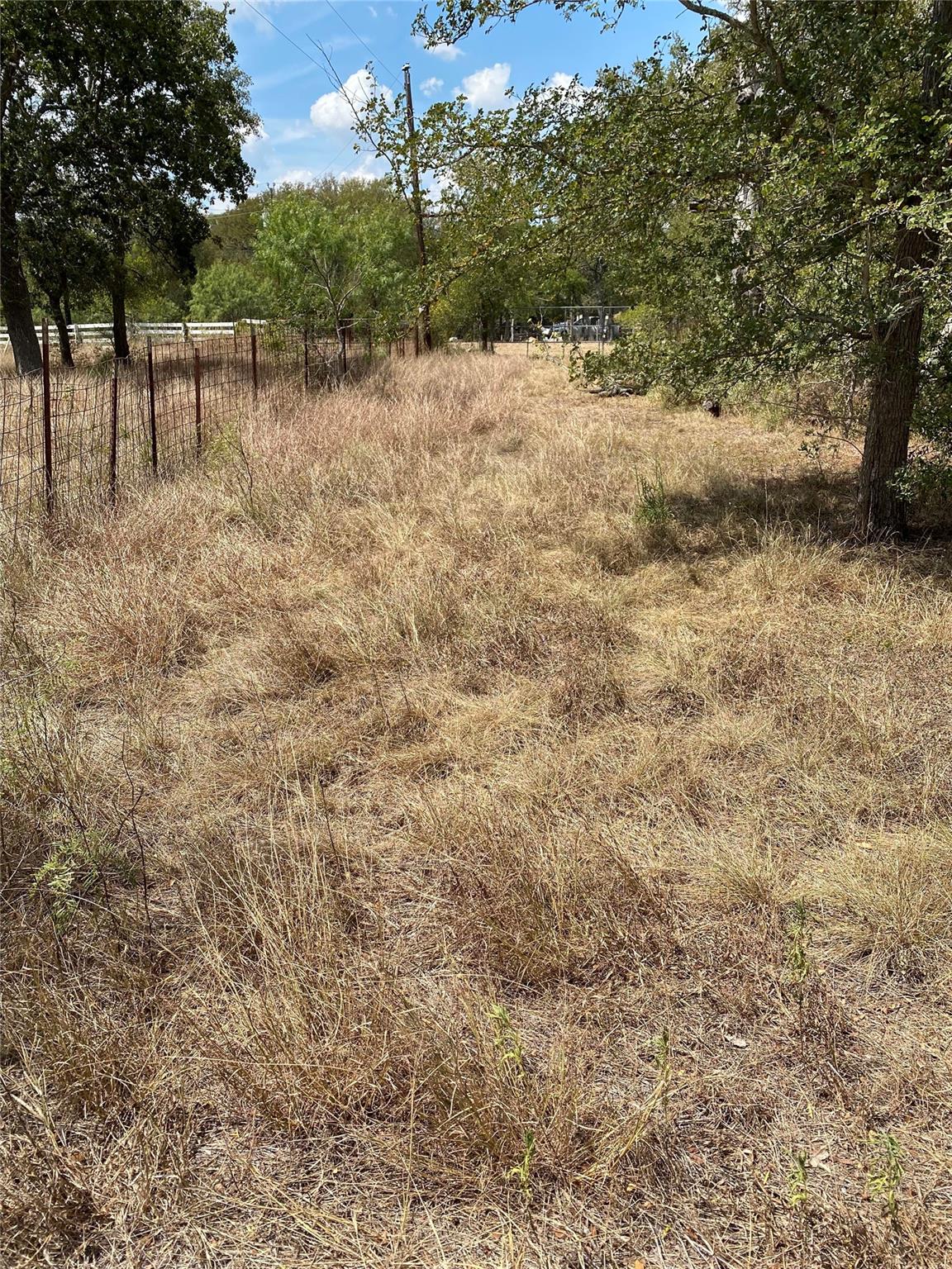 123 Oak Forest Ct, Cedar Creek, TX 78612