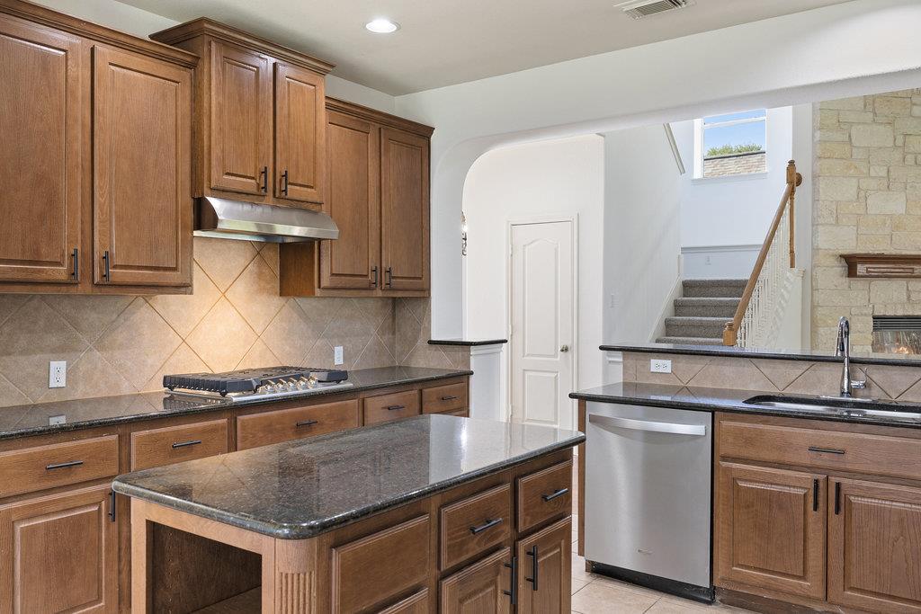 2617 Salorn Way, Round Rock, TX 78681