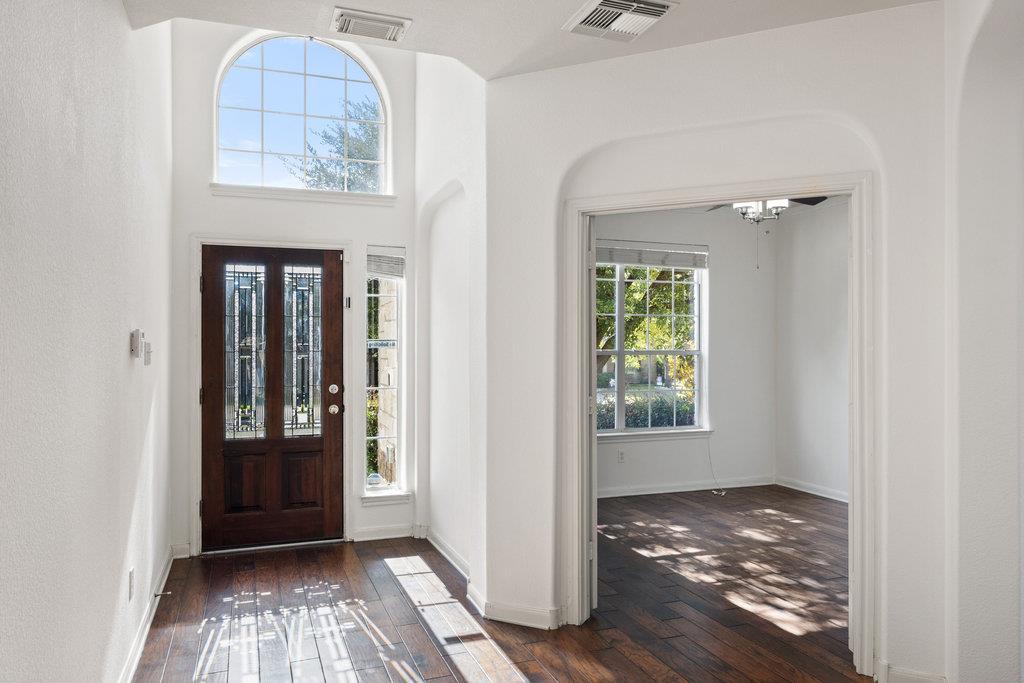 2617 Salorn Way, Round Rock, TX 78681