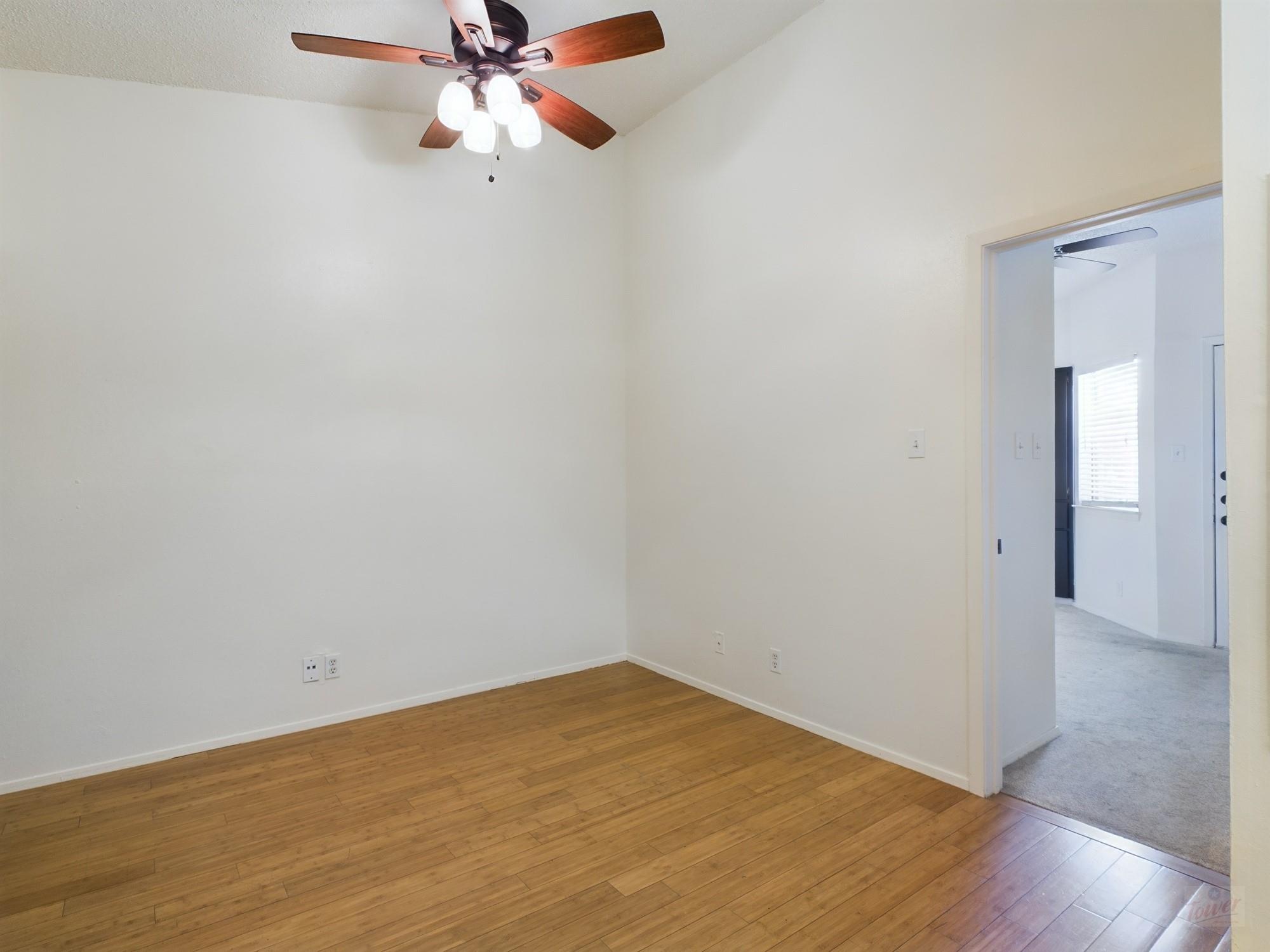 3316 Guadalupe St # 320, Austin, TX 78705