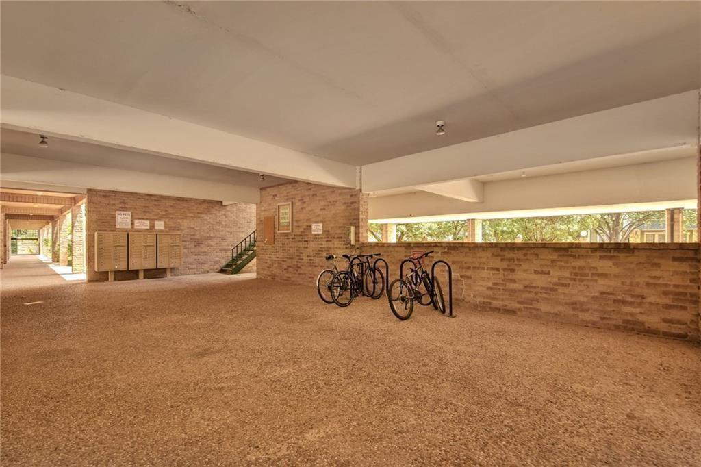 3316 Guadalupe St # 320, Austin, TX 78705