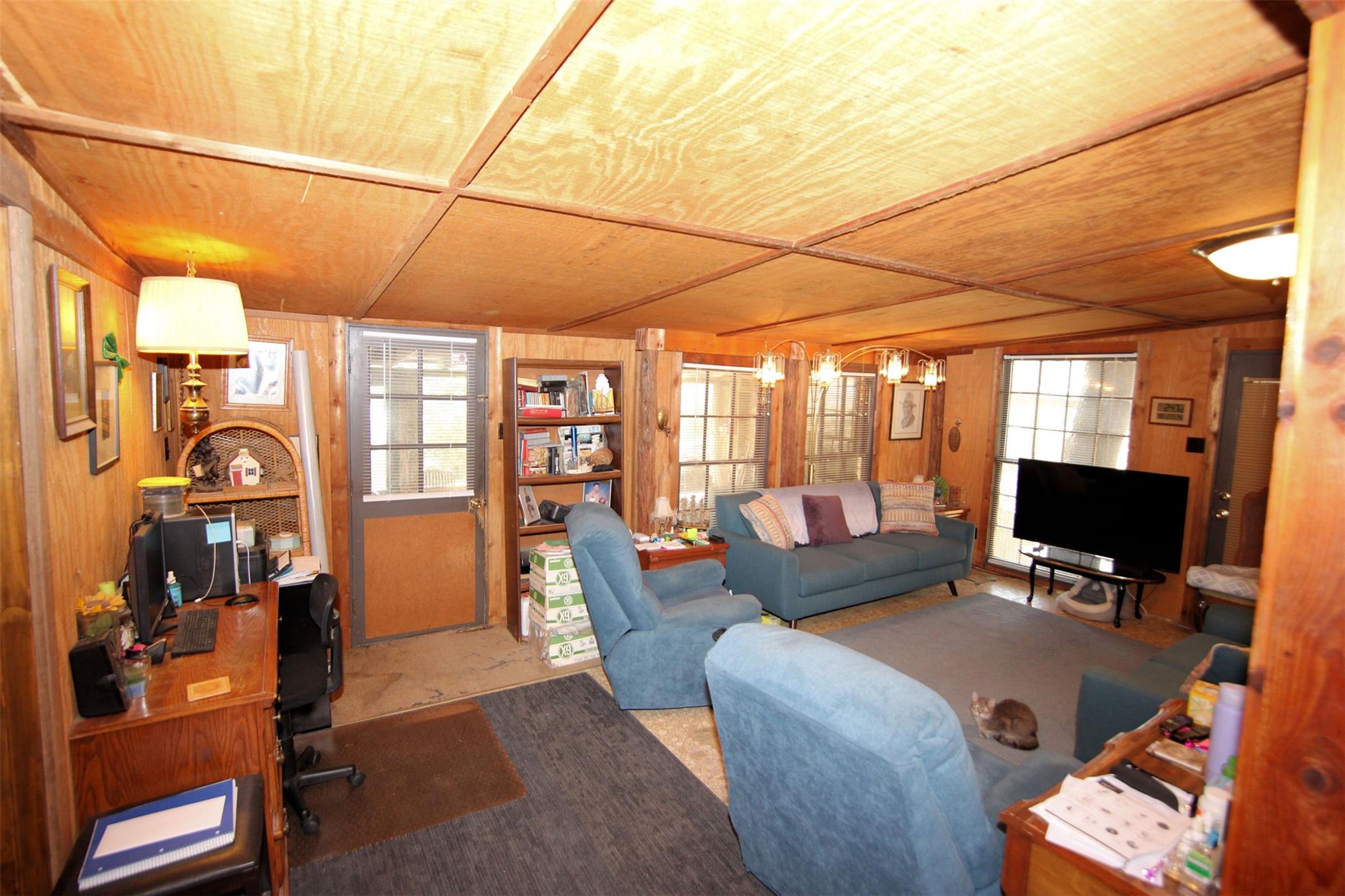 17201 Oak Cliff Cir, Dripping Springs, TX 78620