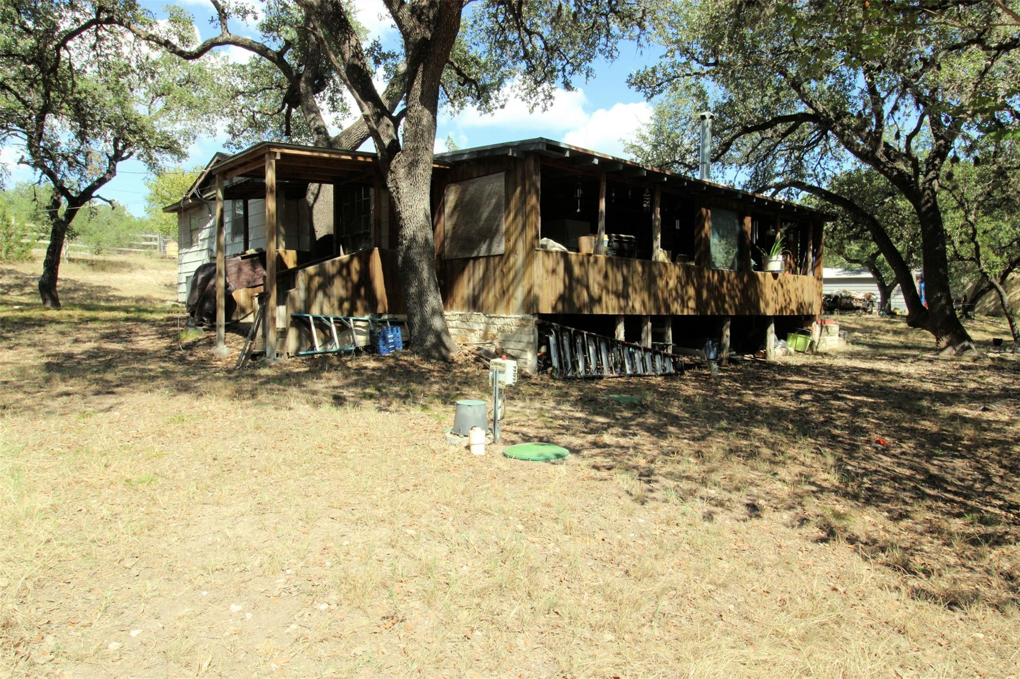 17201 Oak Cliff Cir, Dripping Springs, TX 78620