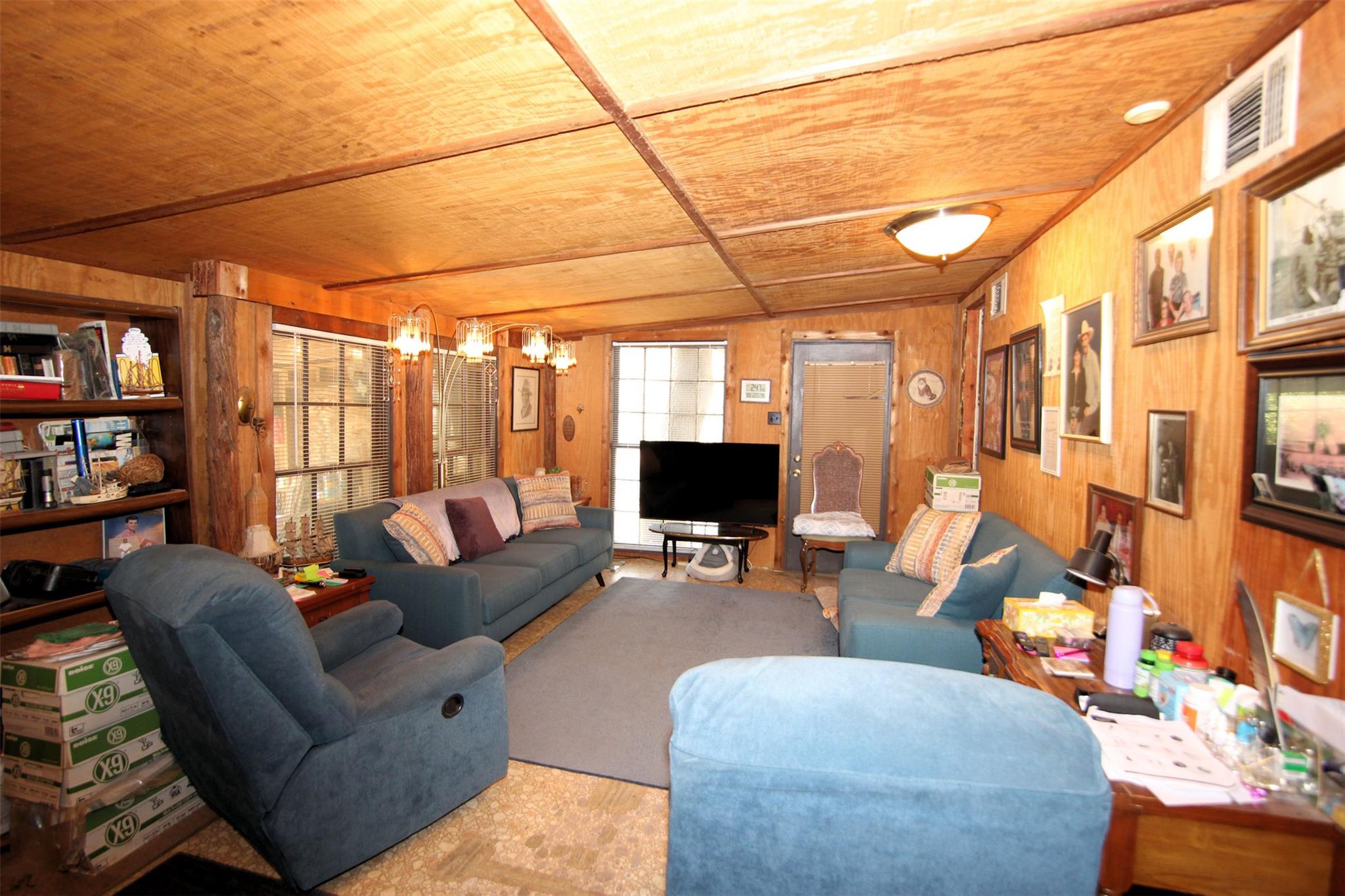 17201 Oak Cliff Cir, Dripping Springs, TX 78620