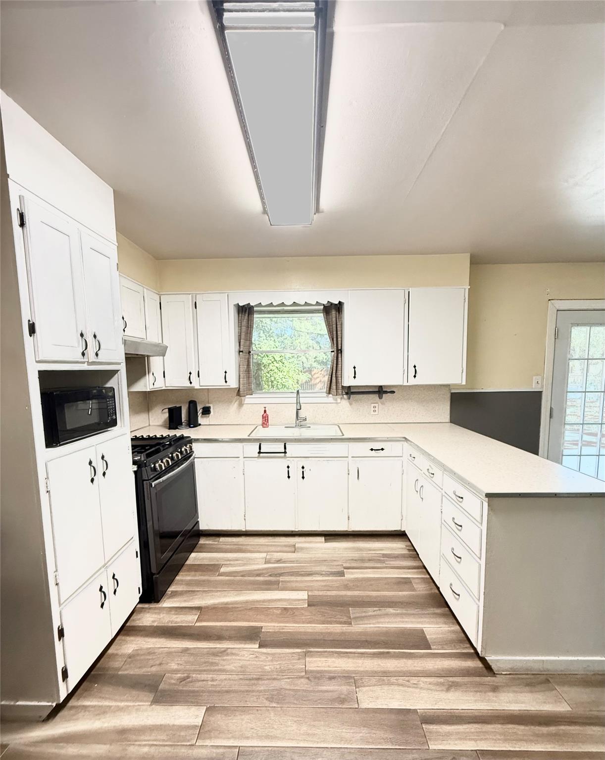 600 Wilkes St, Smithville, TX 78957