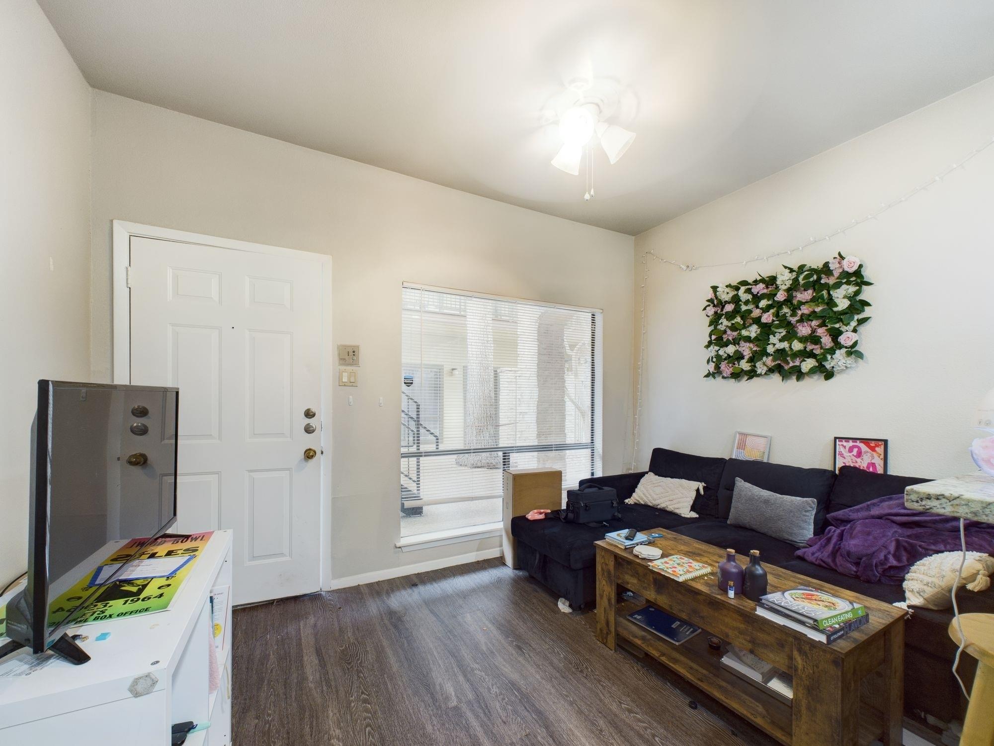 2815 Rio Grande St # 101, Austin, TX 78705