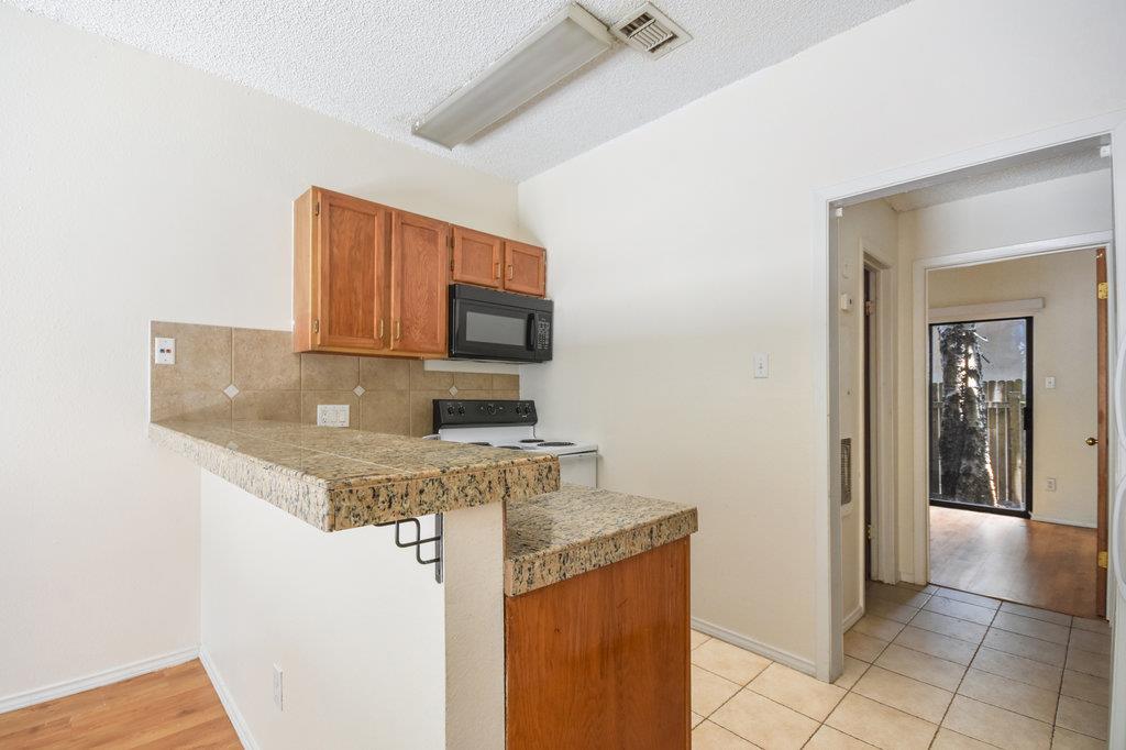 2815 Rio Grande St # 104, Austin, TX 78705