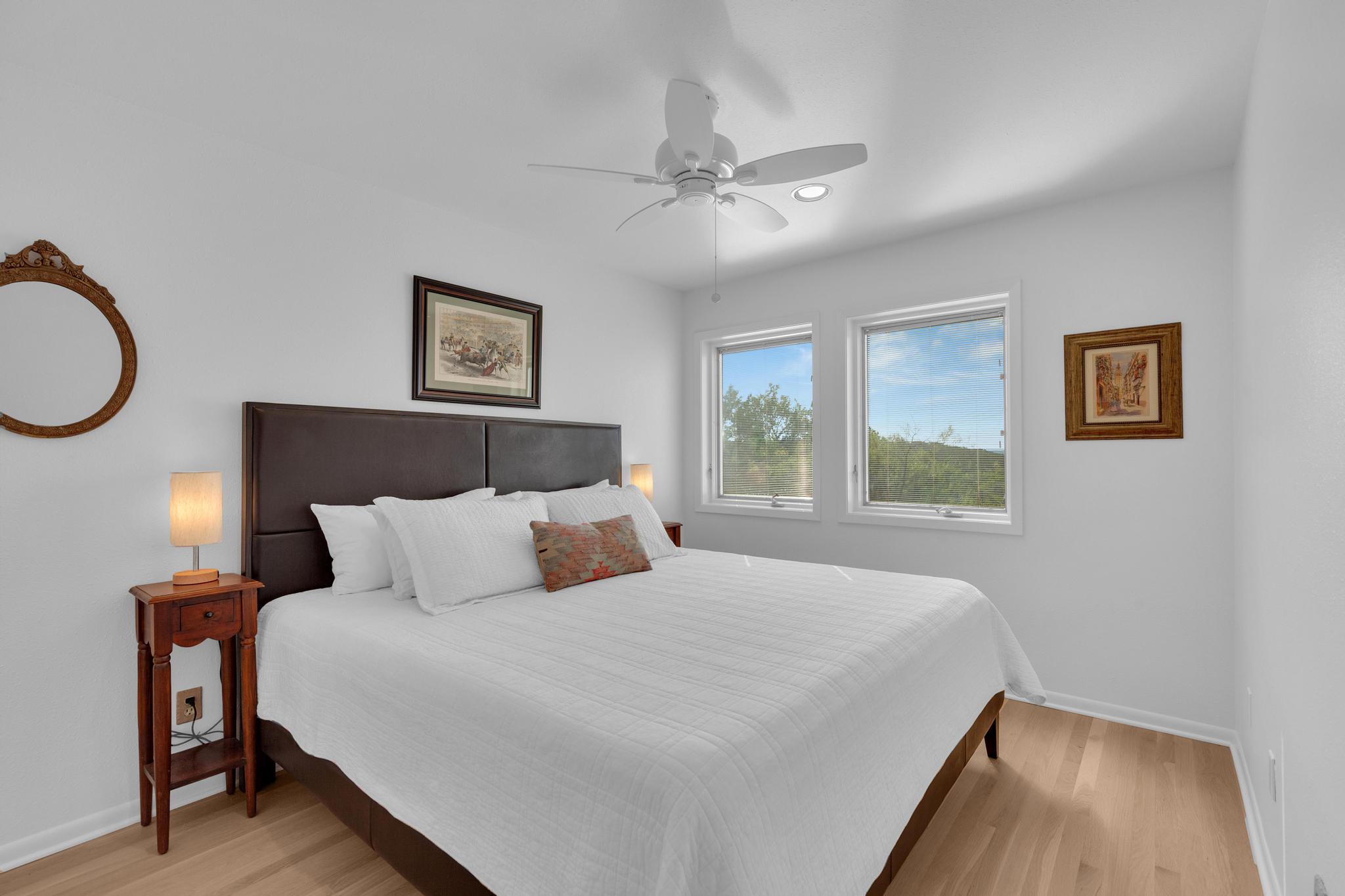 100 Derby Dr, Spicewood, TX 78669