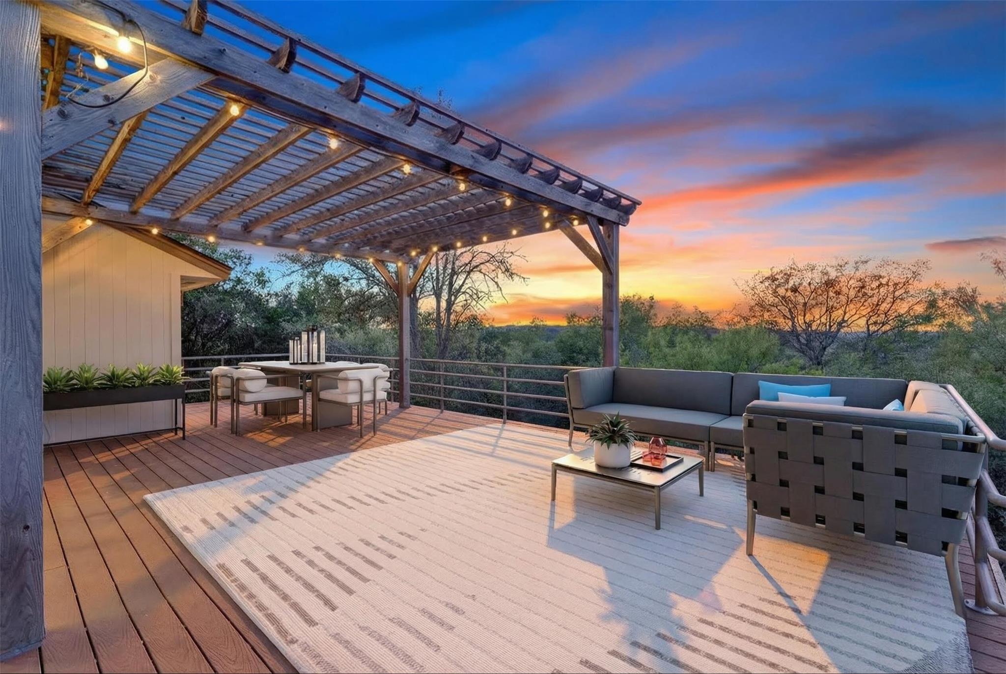 100 Derby Dr, Spicewood, TX 78669