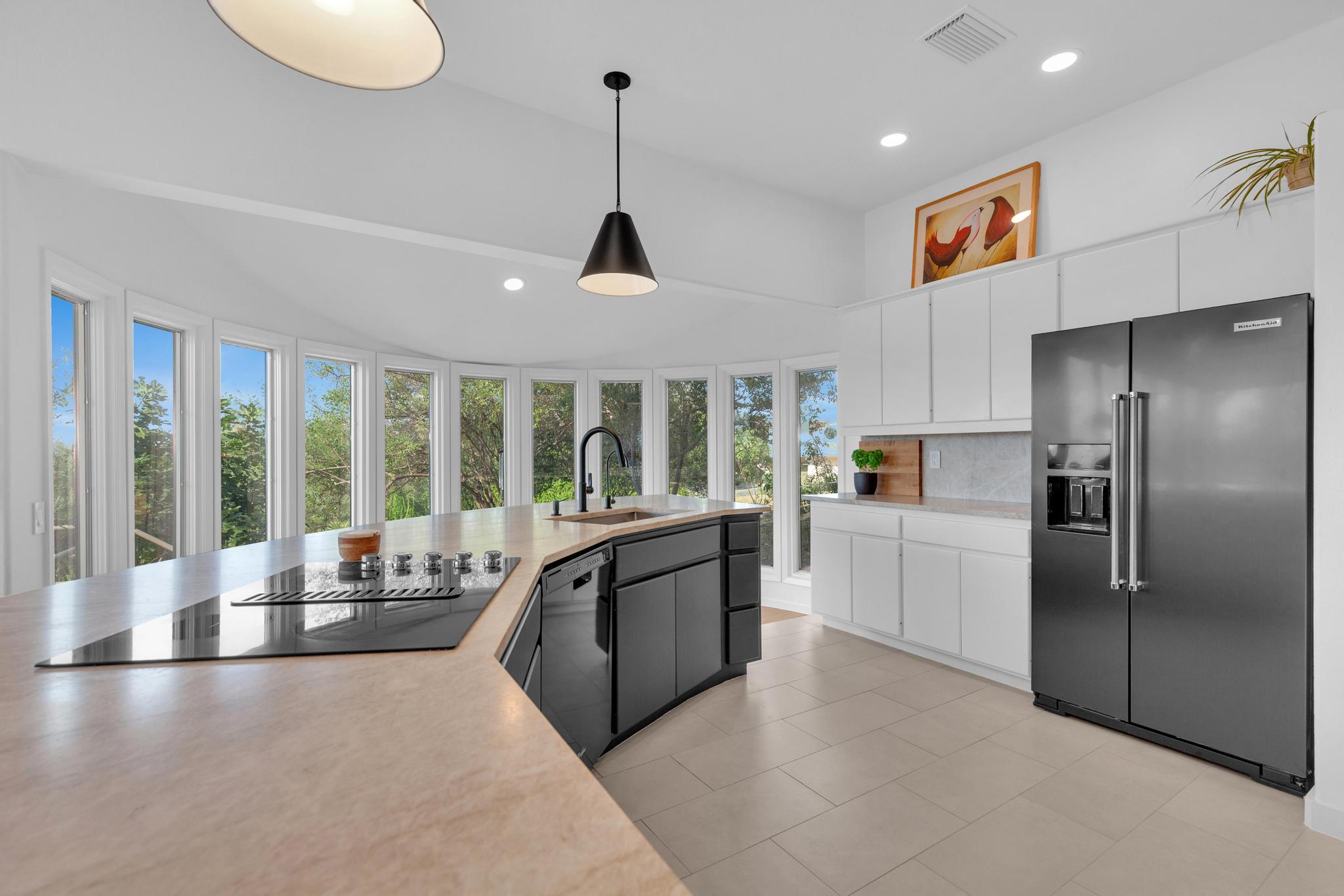 100 Derby Dr, Spicewood, TX 78669