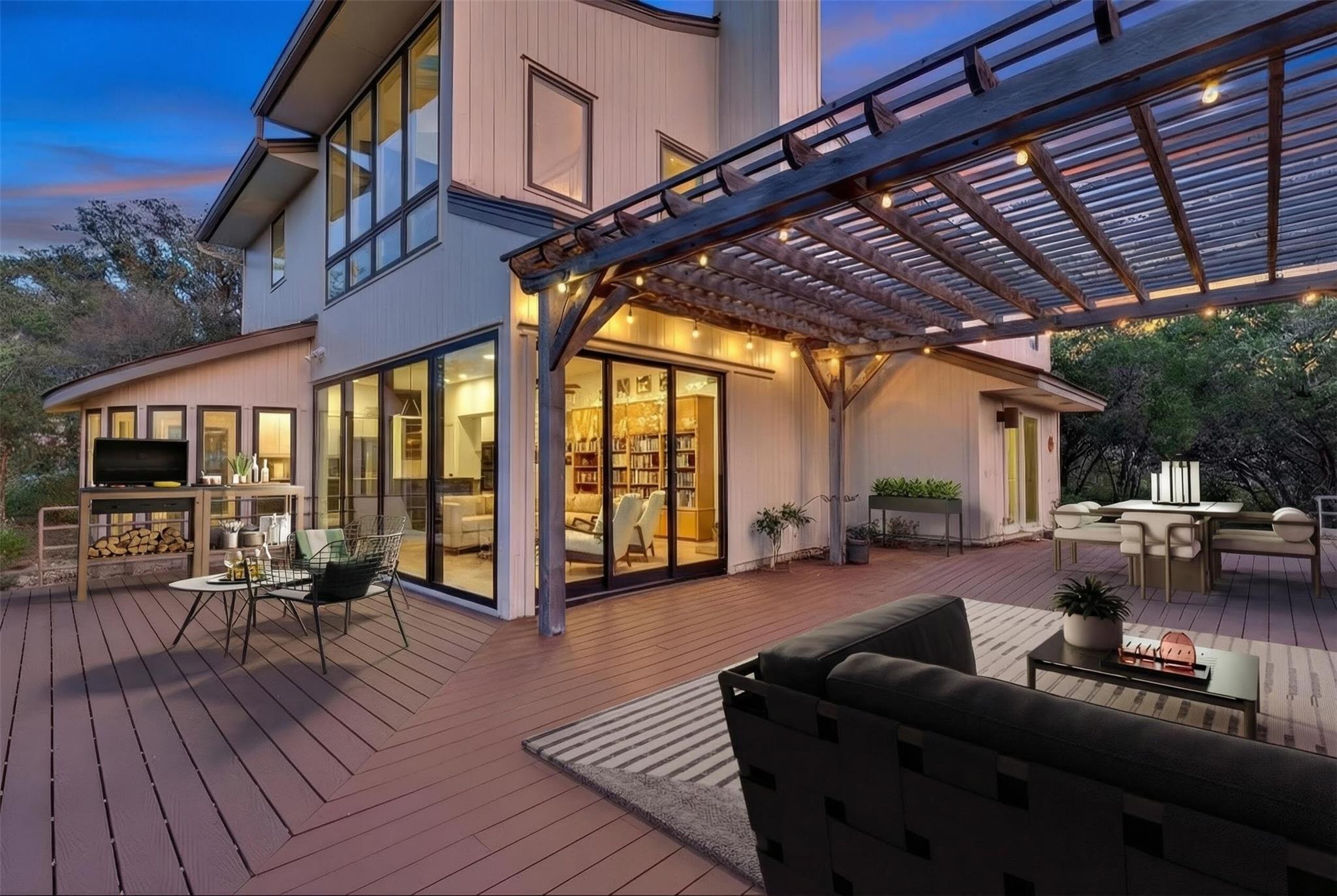 100 Derby Dr, Spicewood, TX 78669