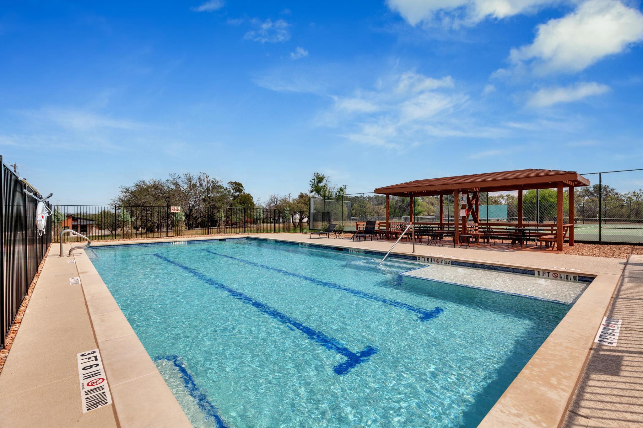 100 Derby Dr, Spicewood, TX 78669