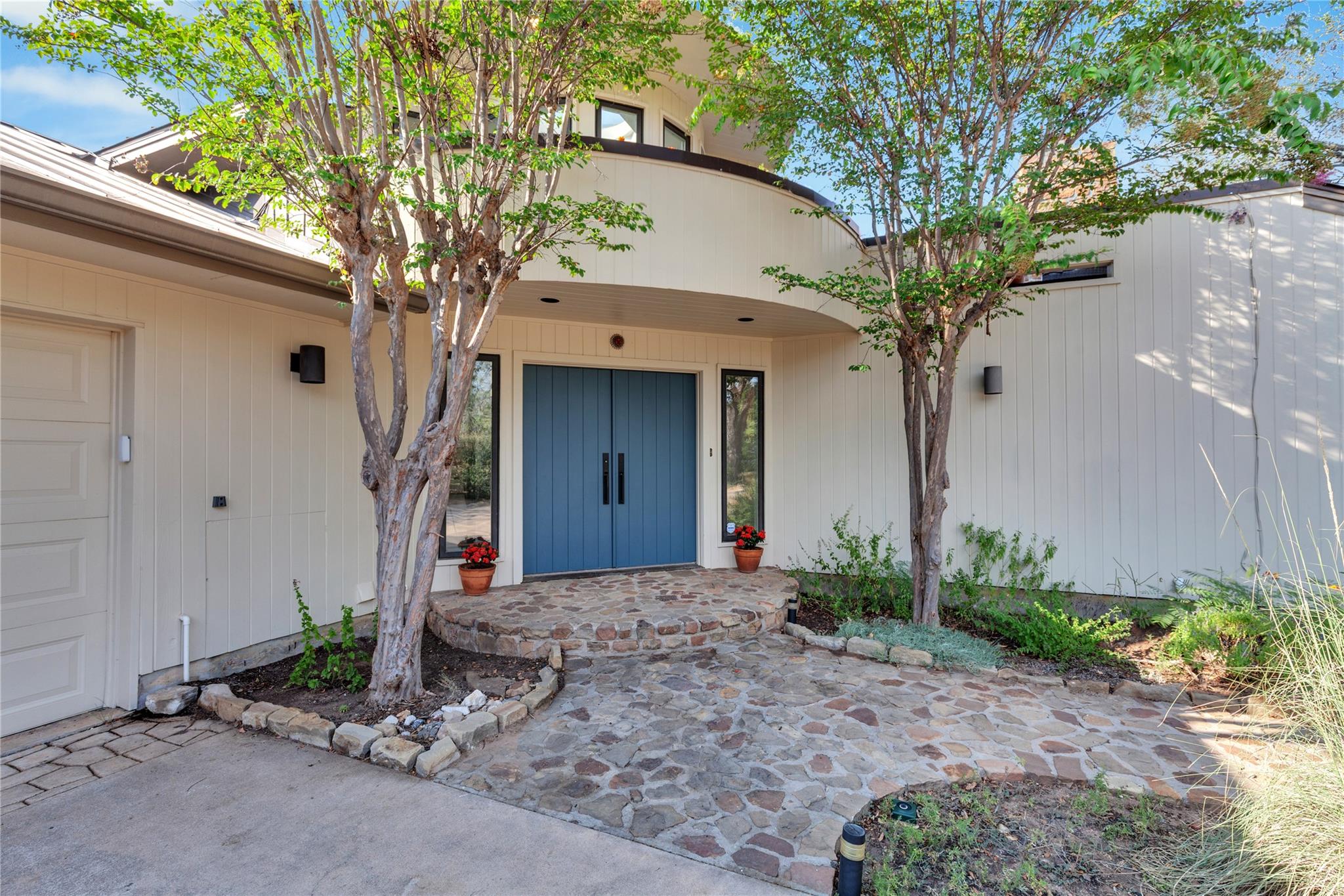 100 Derby Dr, Spicewood, TX 78669