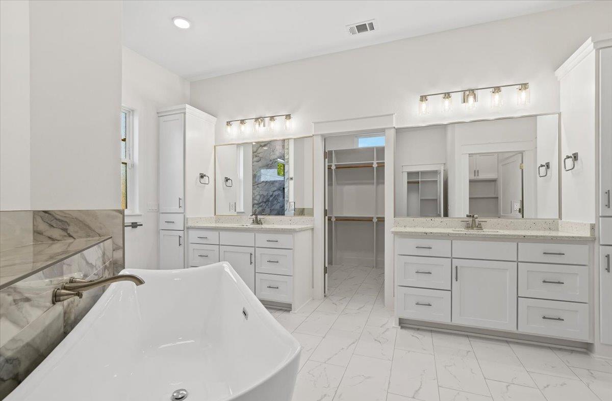 8439 Spring Creek Loop, Salado, TX 76571