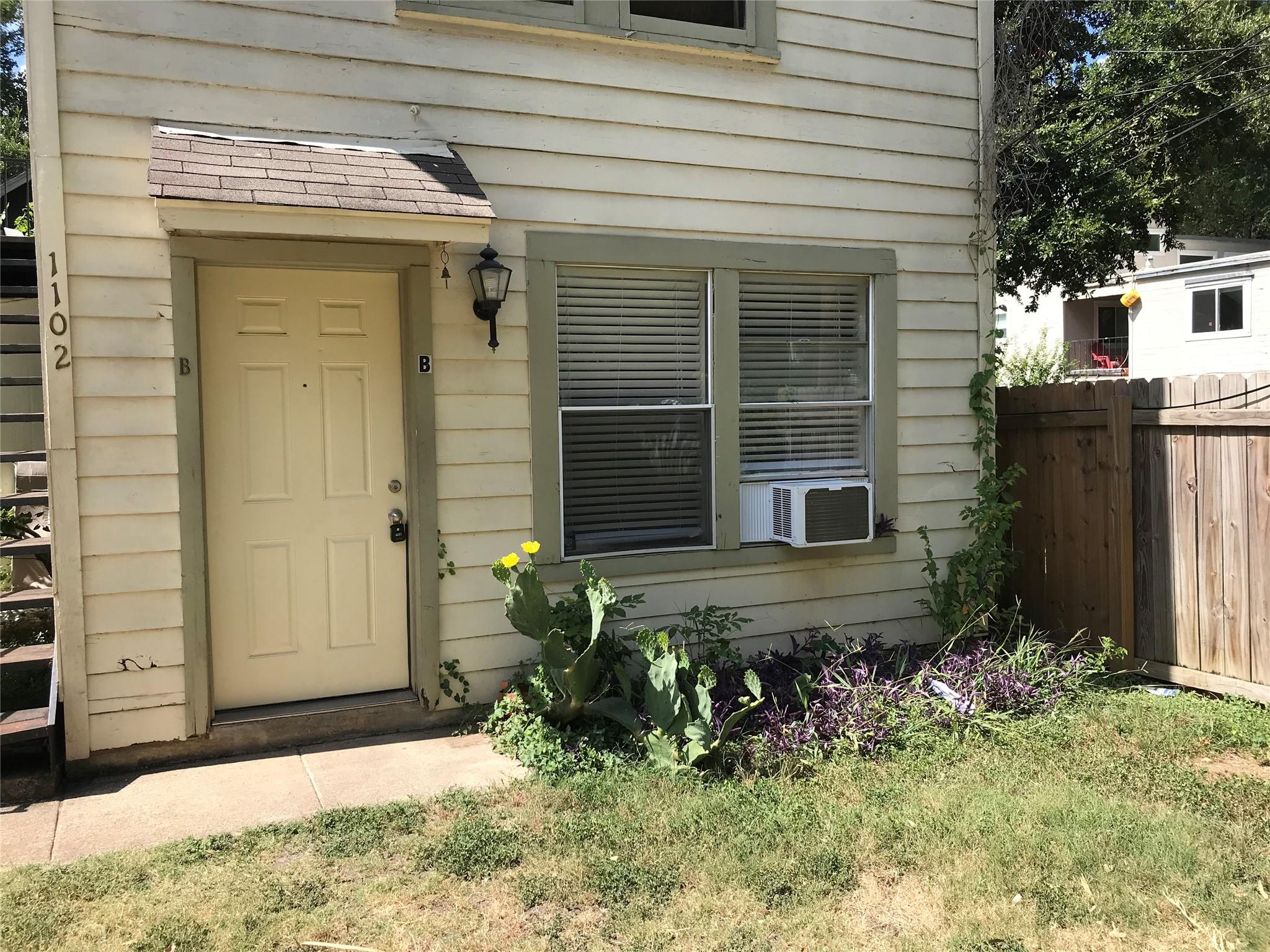 1102 W 22nd St # B, Austin, TX 78705