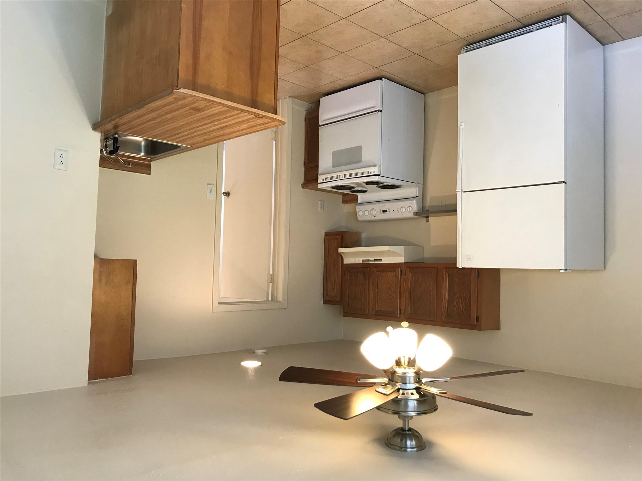 1102 W 22nd St # B, Austin, TX 78705