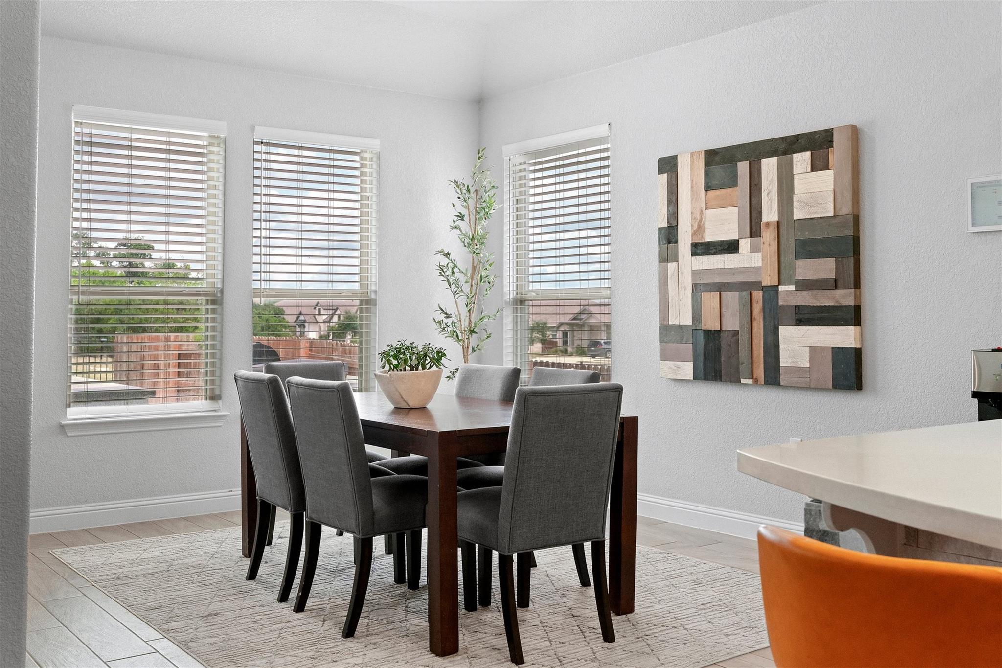 261 Double L Dr, Dripping Springs, TX 78620