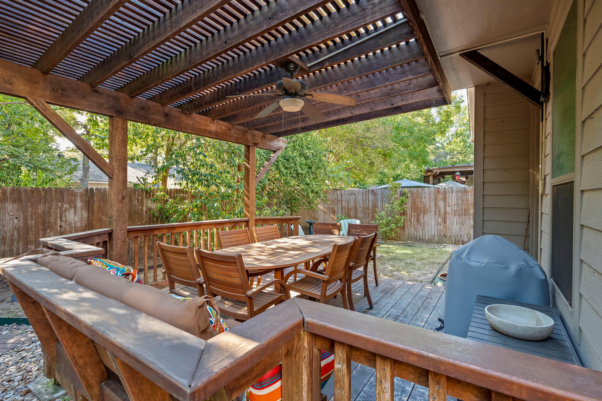 6717 Blarwood Dr, Austin, TX 78745