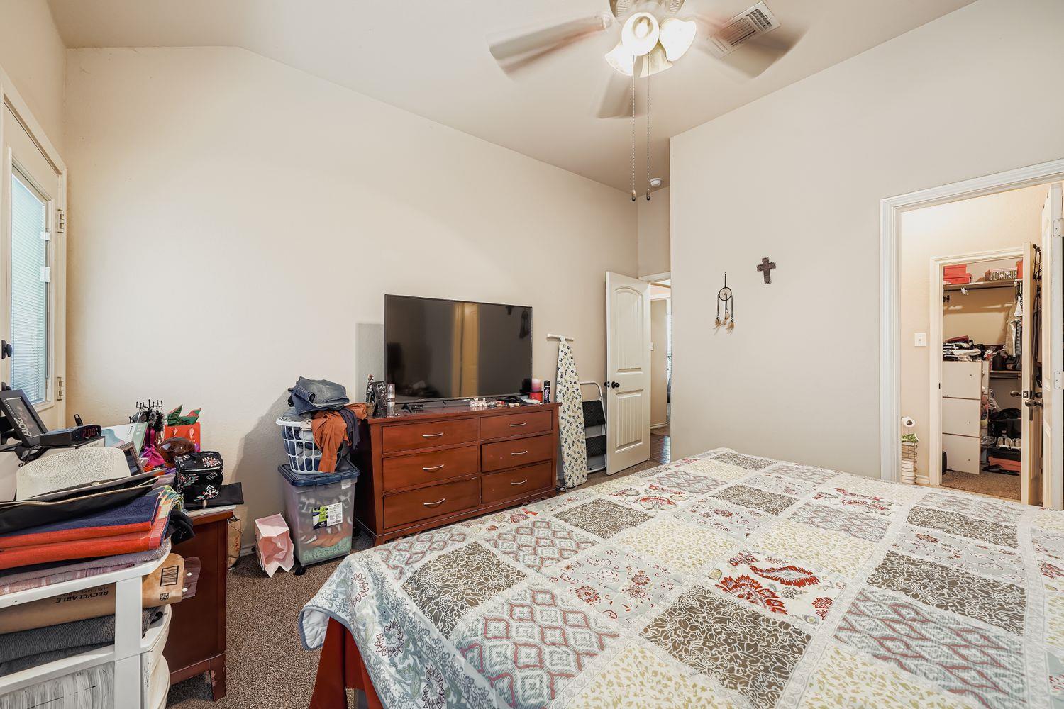 3000 Whisper Oaks Ln, Georgetown, TX 78628