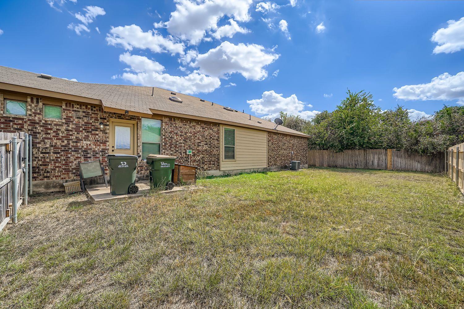 3000 Whisper Oaks Ln, Georgetown, TX 78628