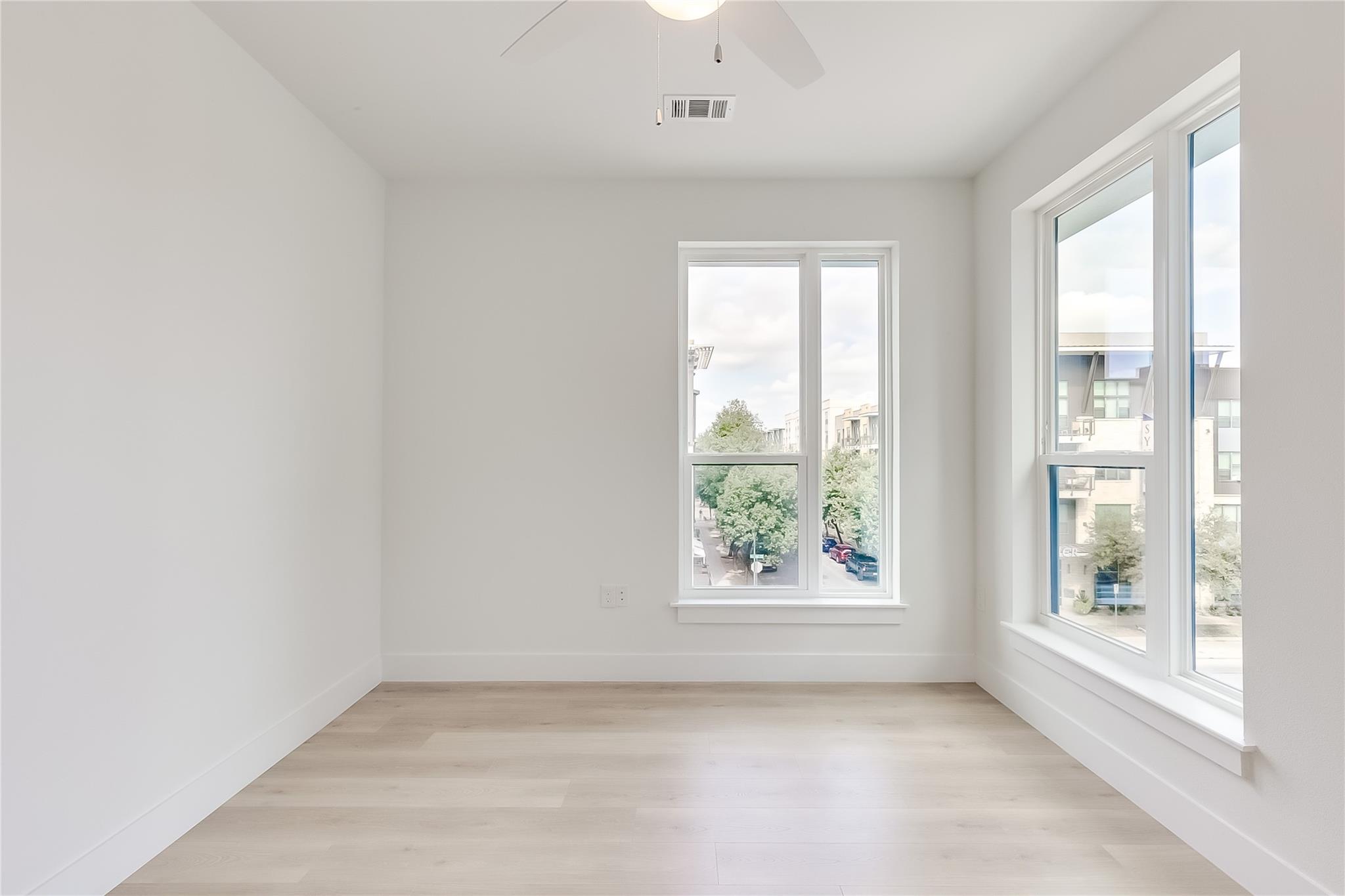 1701 Simond Ave # 310, Austin, TX 78723