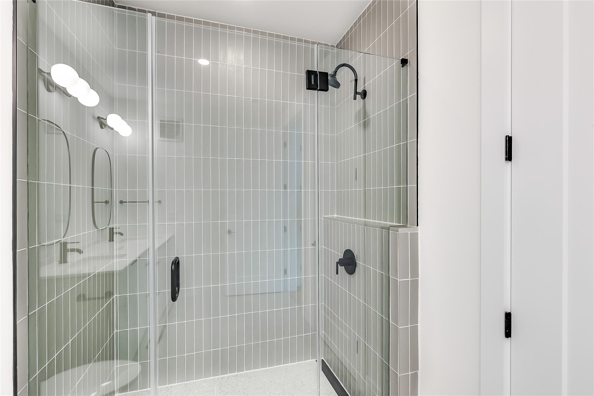 1701 Simond Ave # 310, Austin, TX 78723